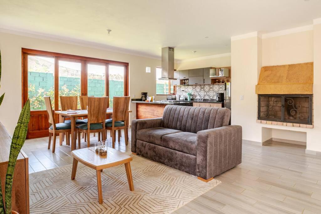 Three-Bedroom Deluxe Apartment photo 1