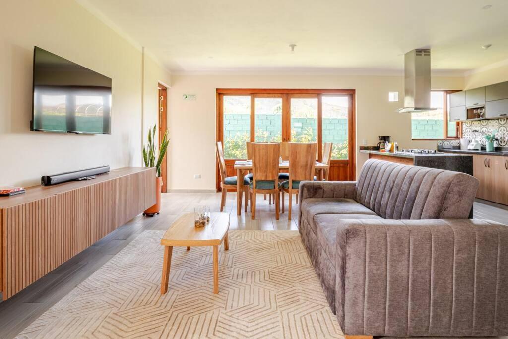 Three-Bedroom Deluxe Apartment photo 1