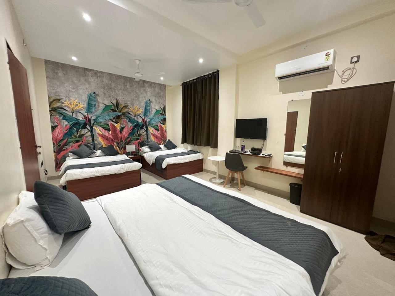 Deluxe Quadruple Room