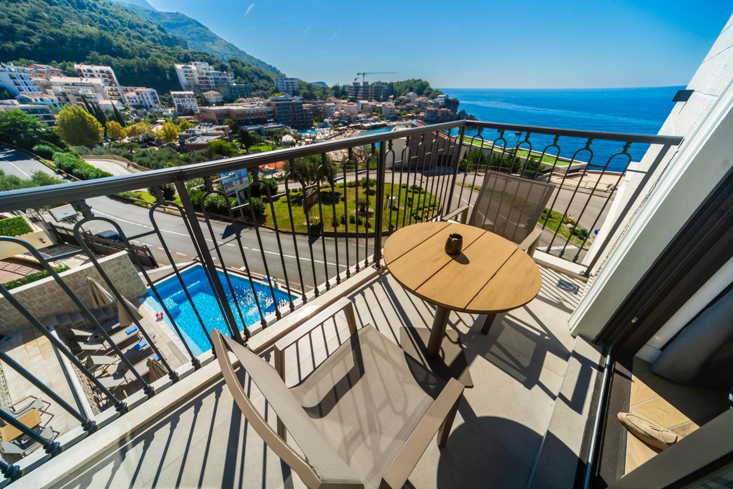 Double or Twin Room with View photo 2