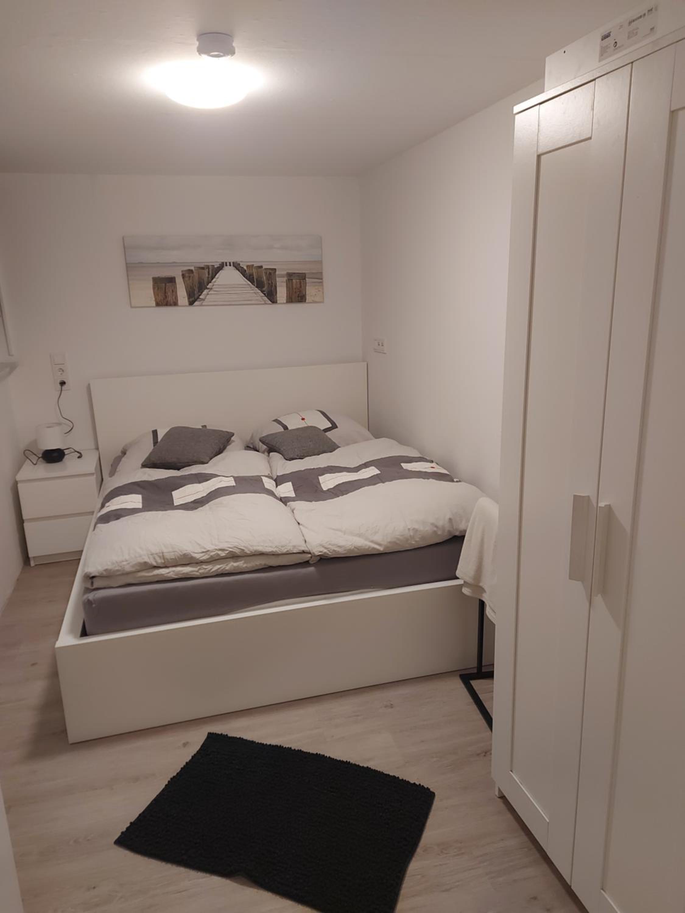 One-Bedroom Apartment photo 1