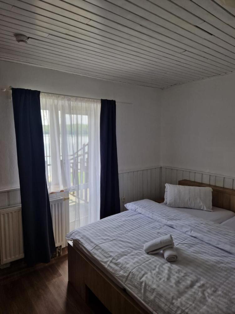 Double Room With Lake View photo 1