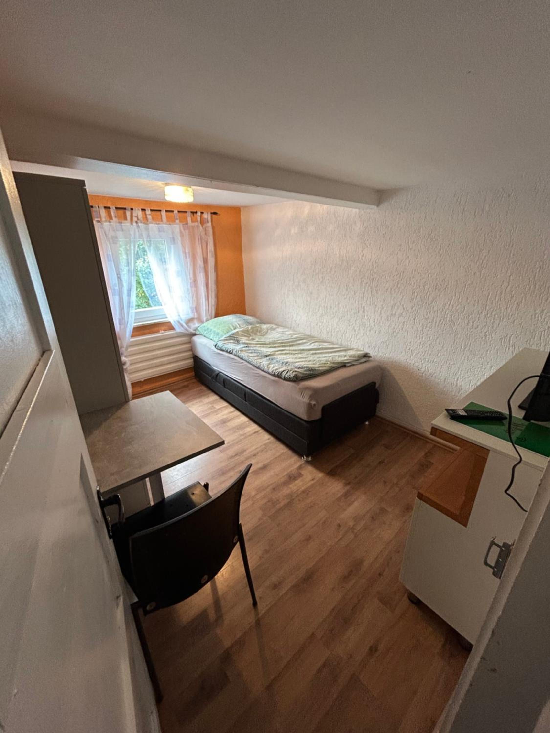 Single Room photo 2