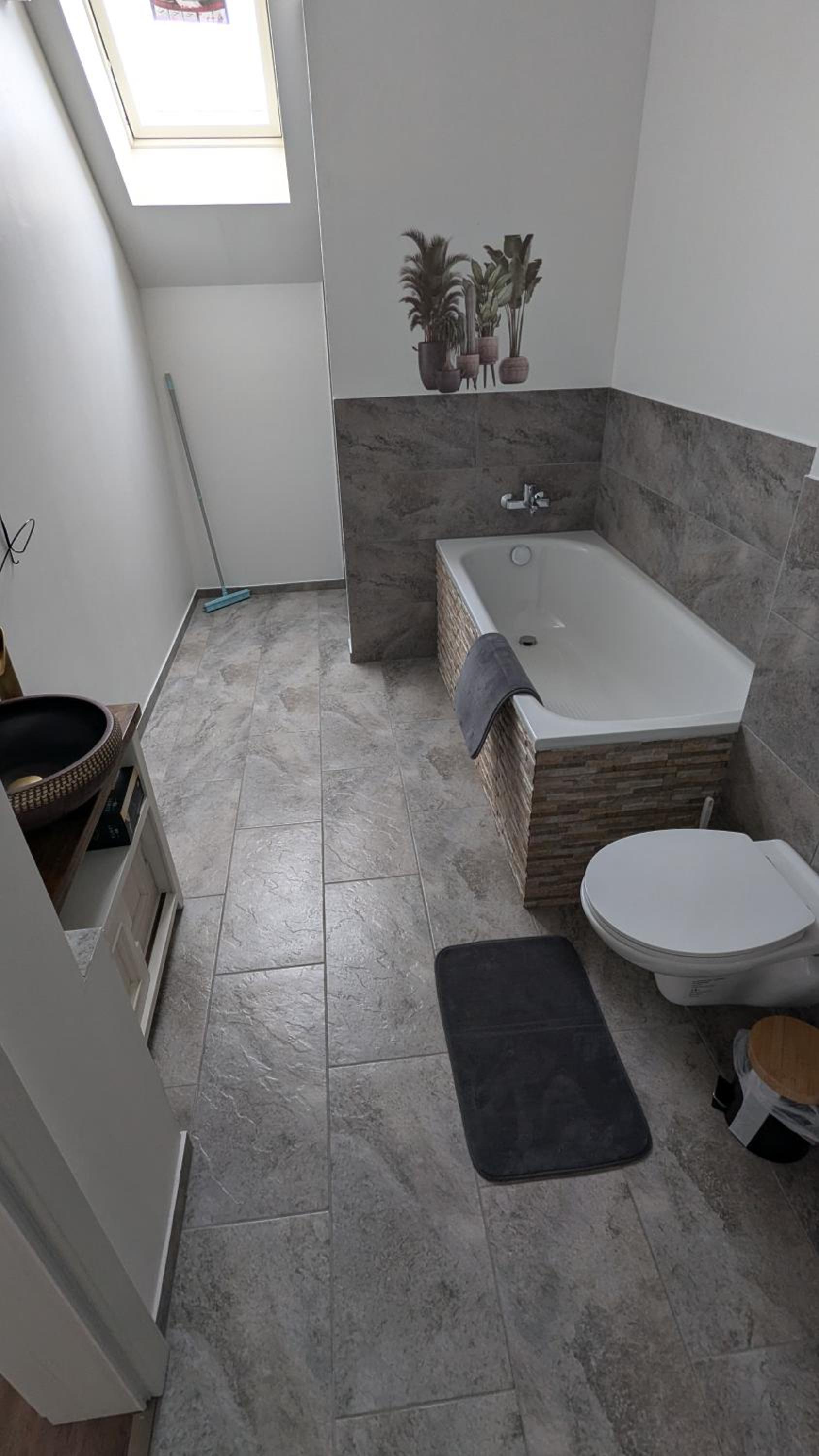 One-Bedroom Apartment with Balcony photo 3