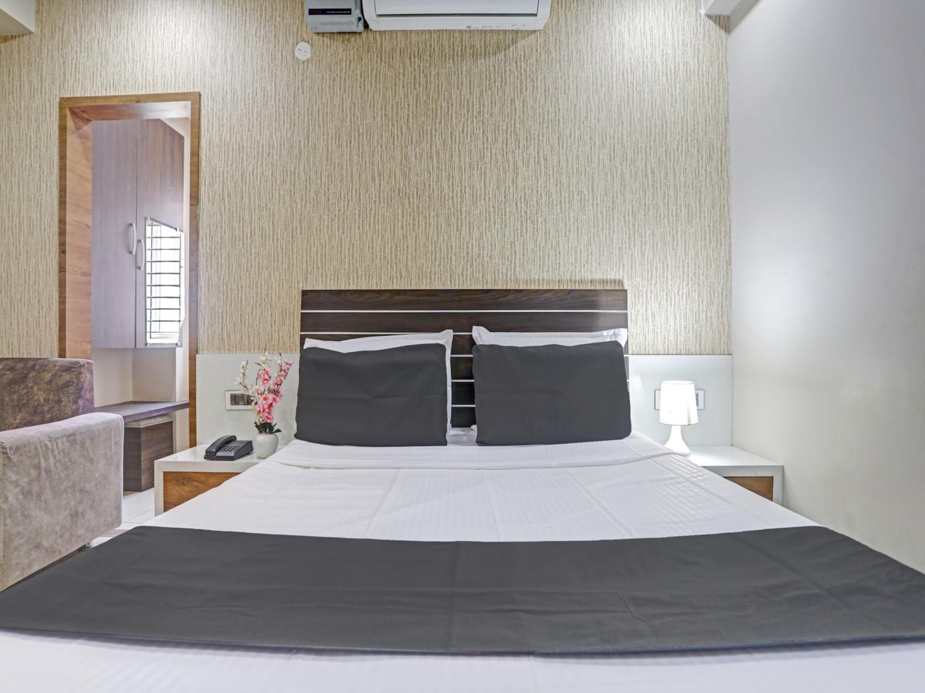 Standard Double Room photo 3