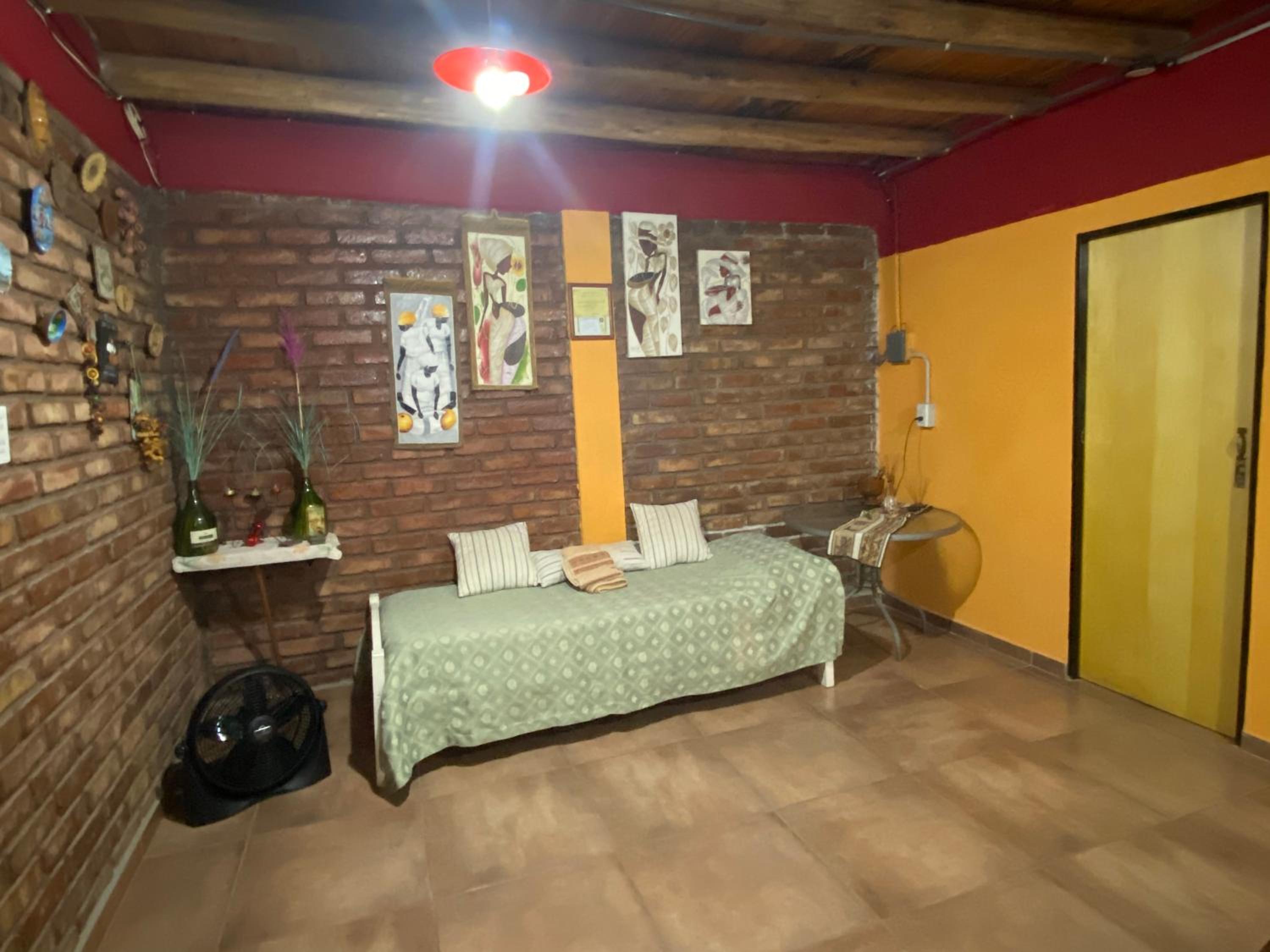 One-Bedroom House photo 3