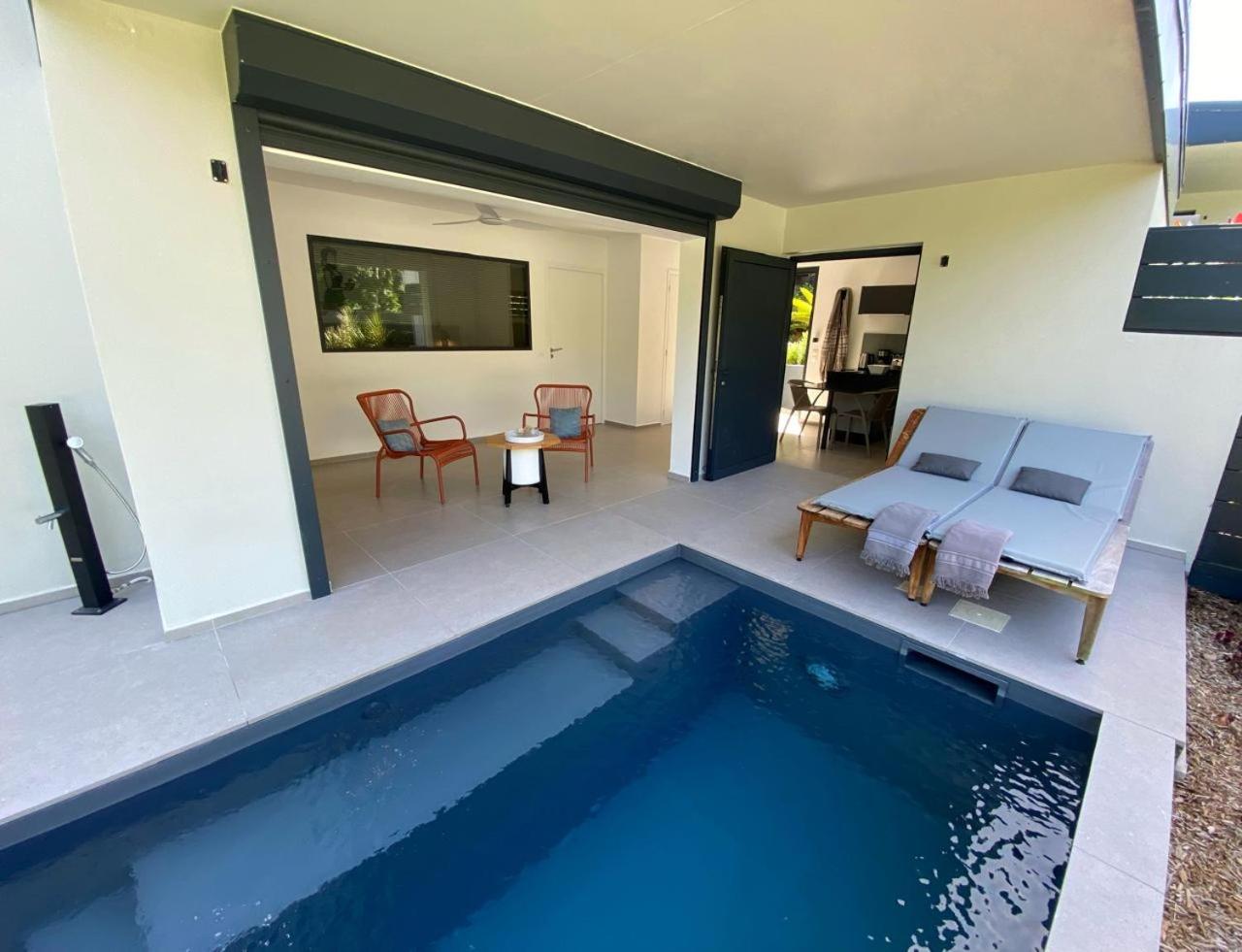 Junior Suite with Private Pool photo 2