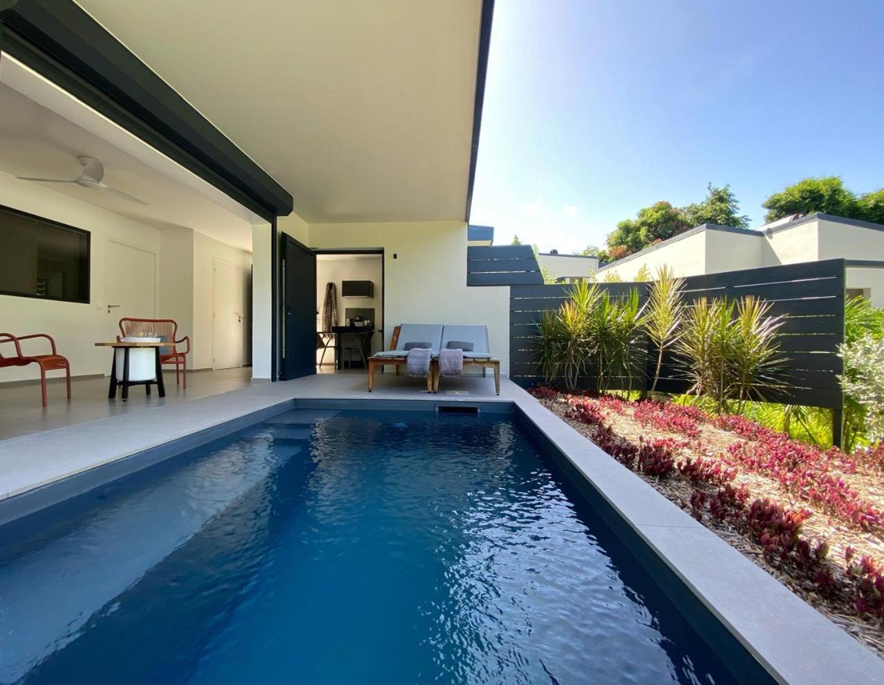 Junior Suite with Private Pool photo 3