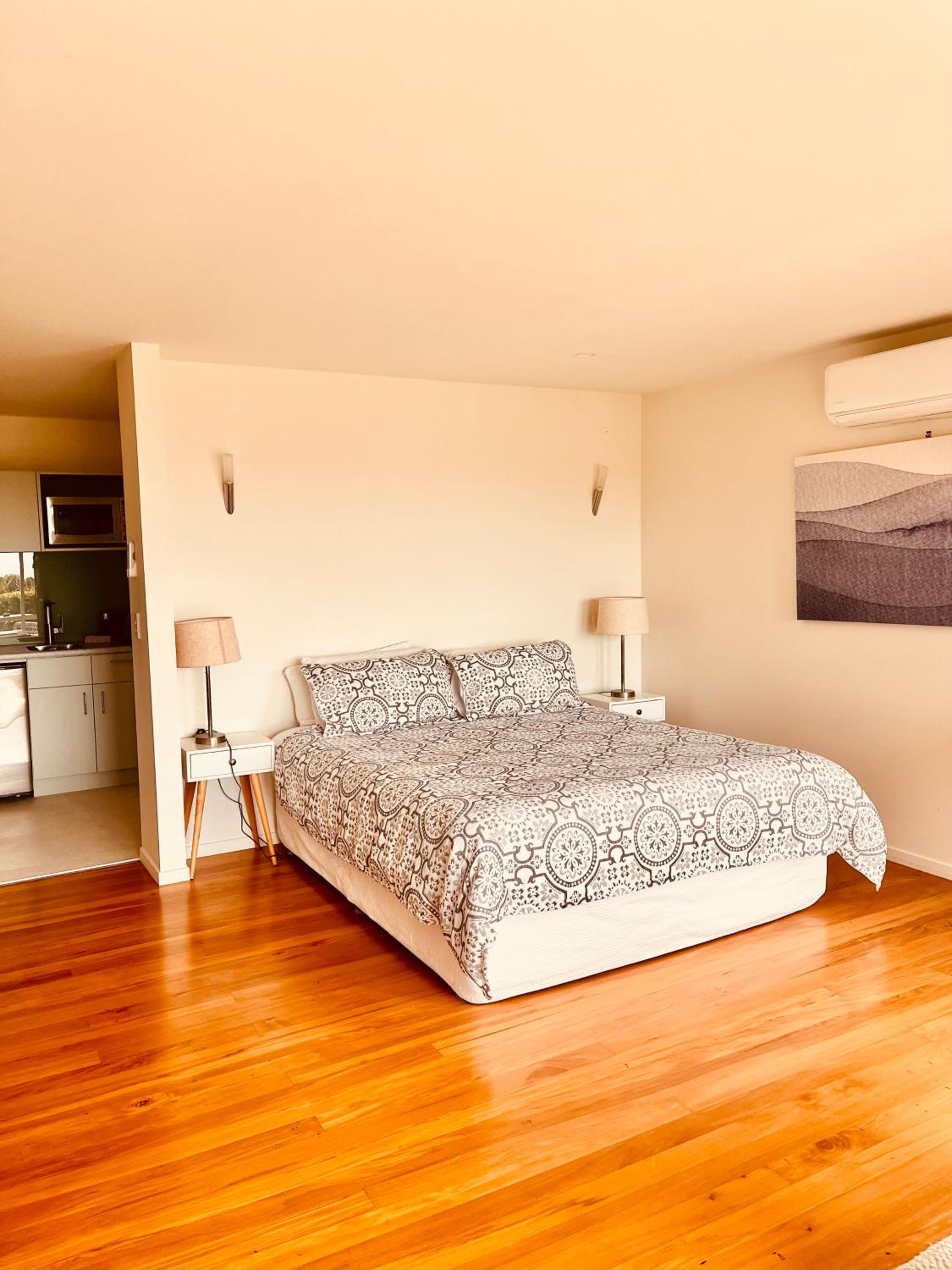 Studio Apartment with Sea View