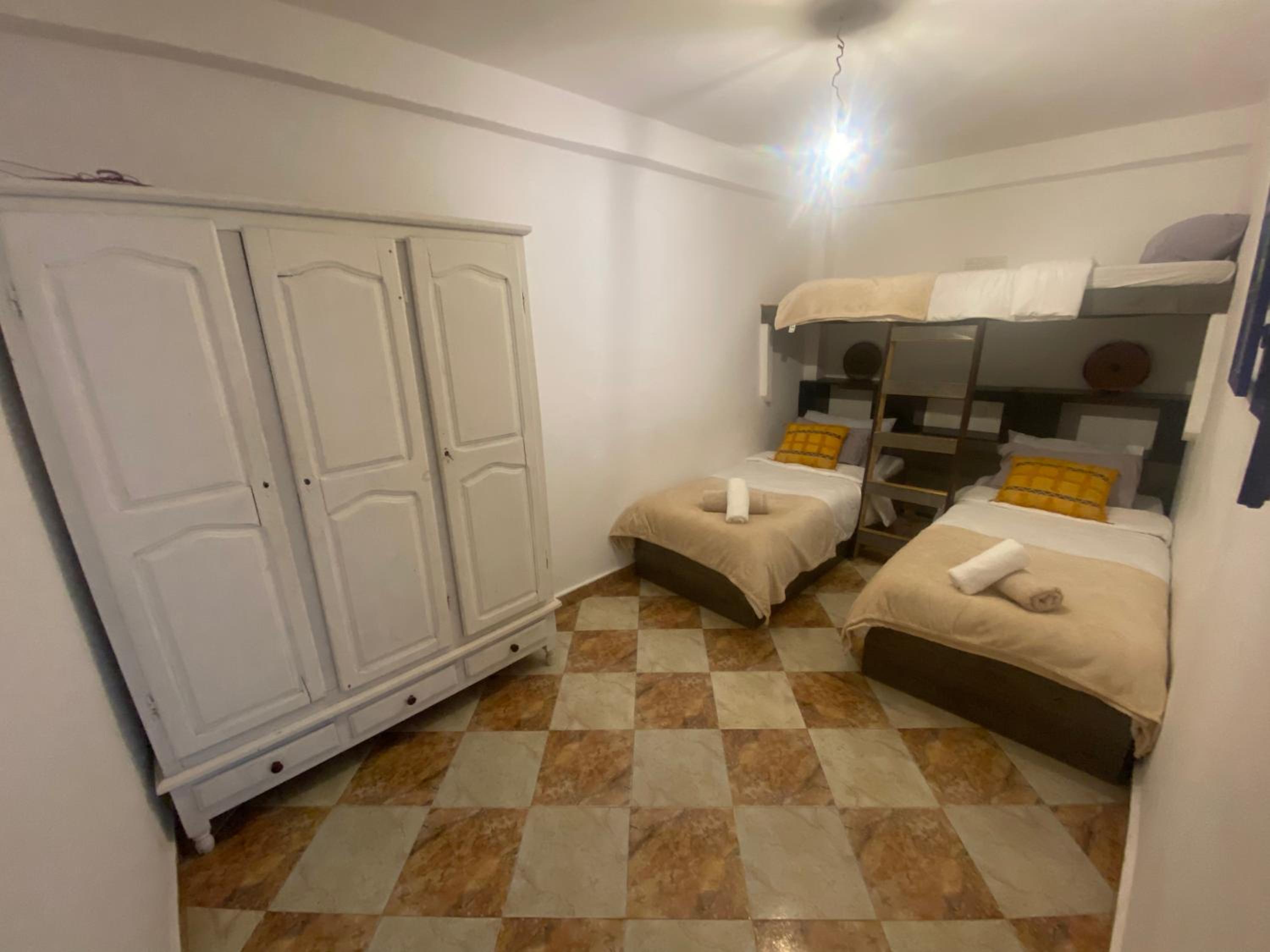 Standard Triple Room photo 2