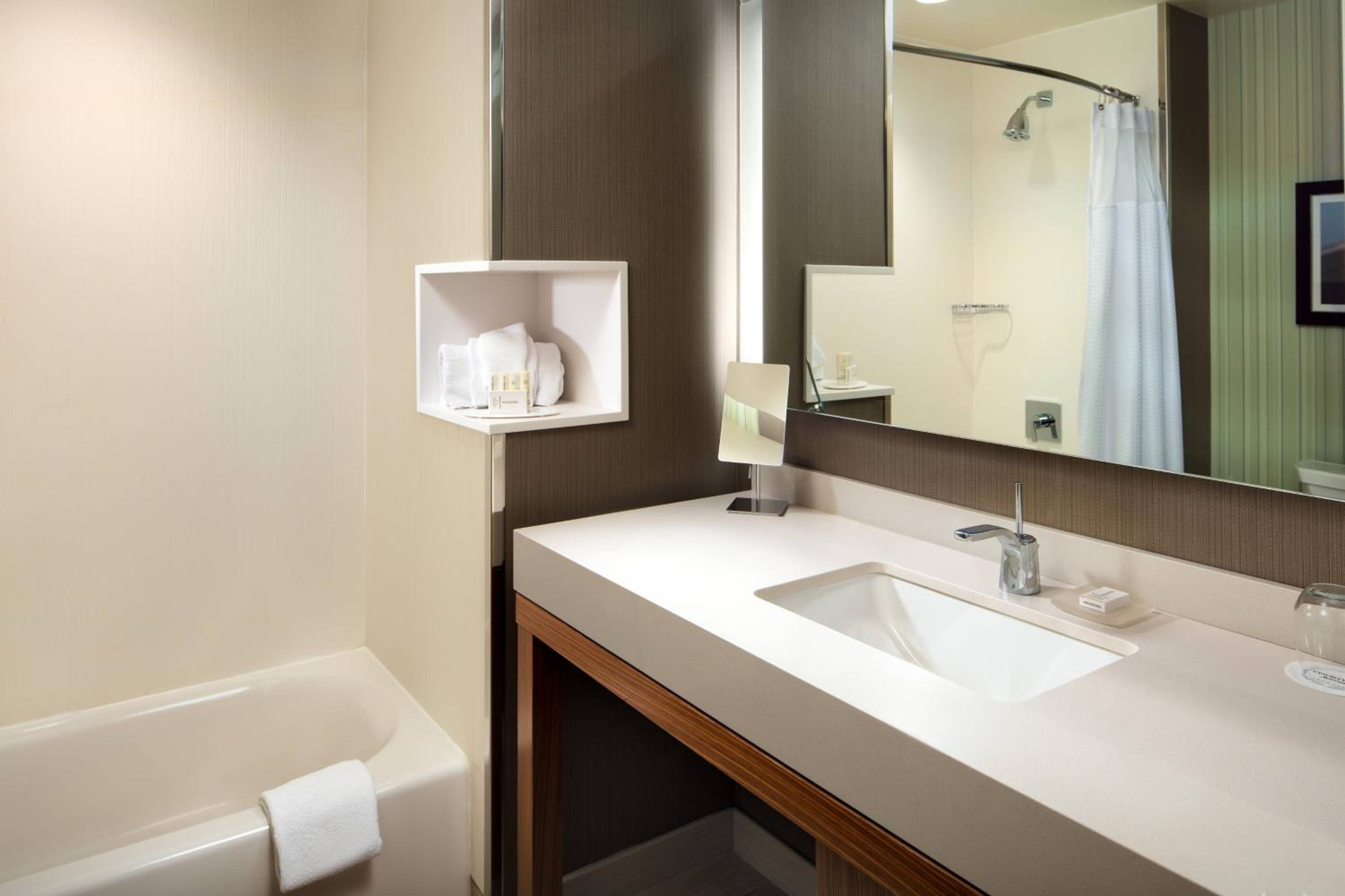 Courtyard by Marriott Erie Bayfront, Billede 2