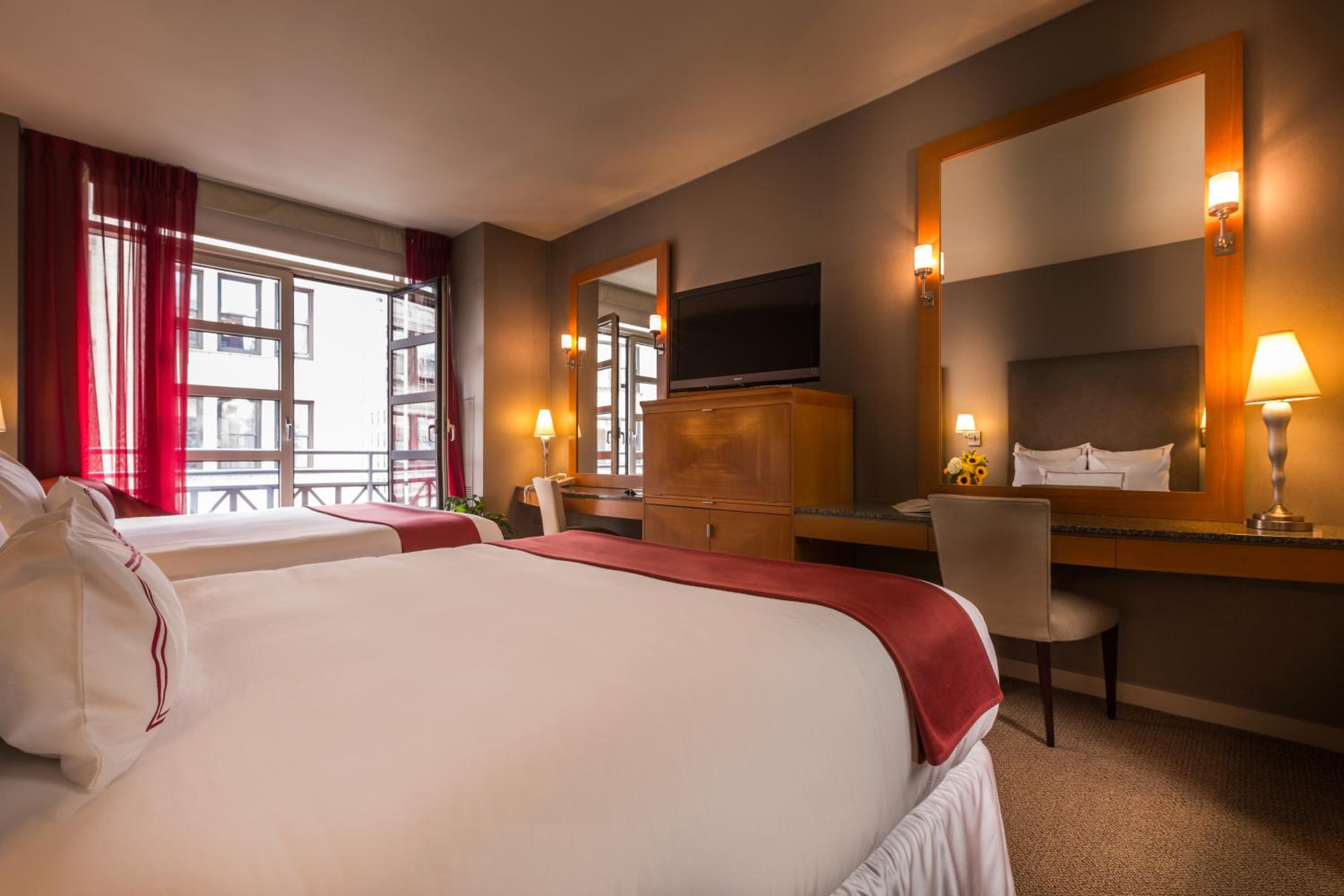 Quadruple Room with Balcony
