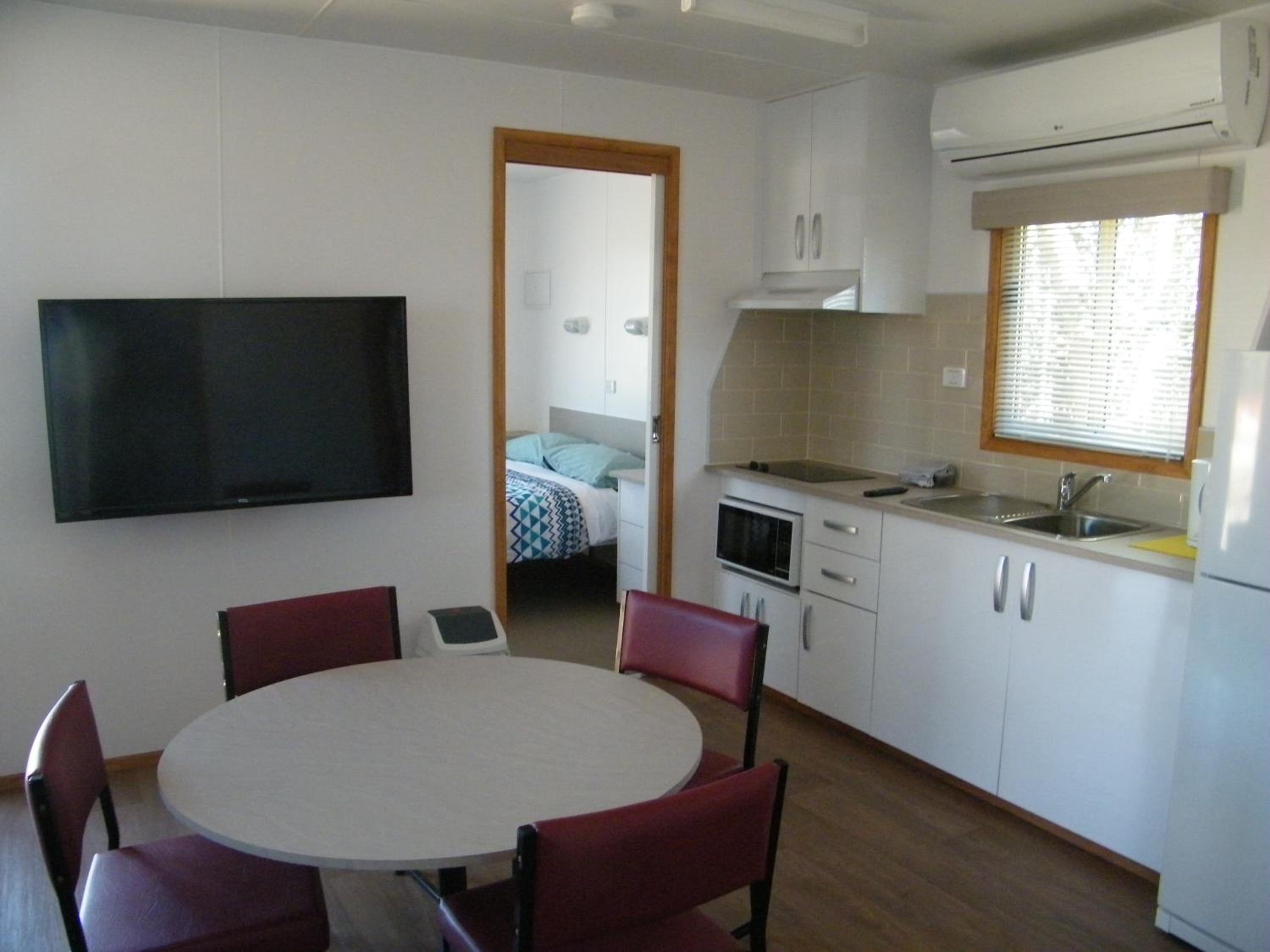 Deluxe Two-Bedroom Cabin - Photo 2