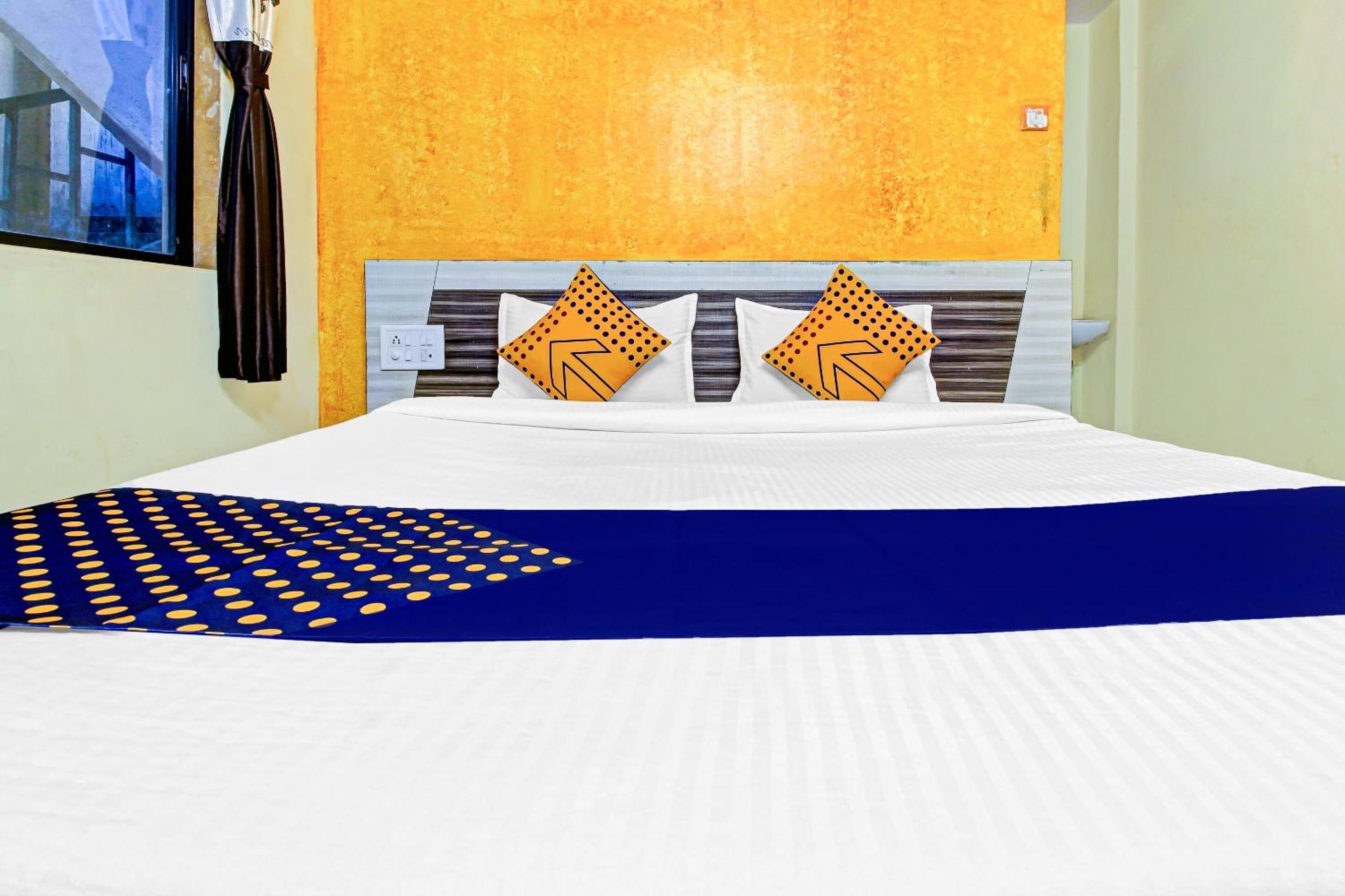 Triple Room with Bathroom photo 1