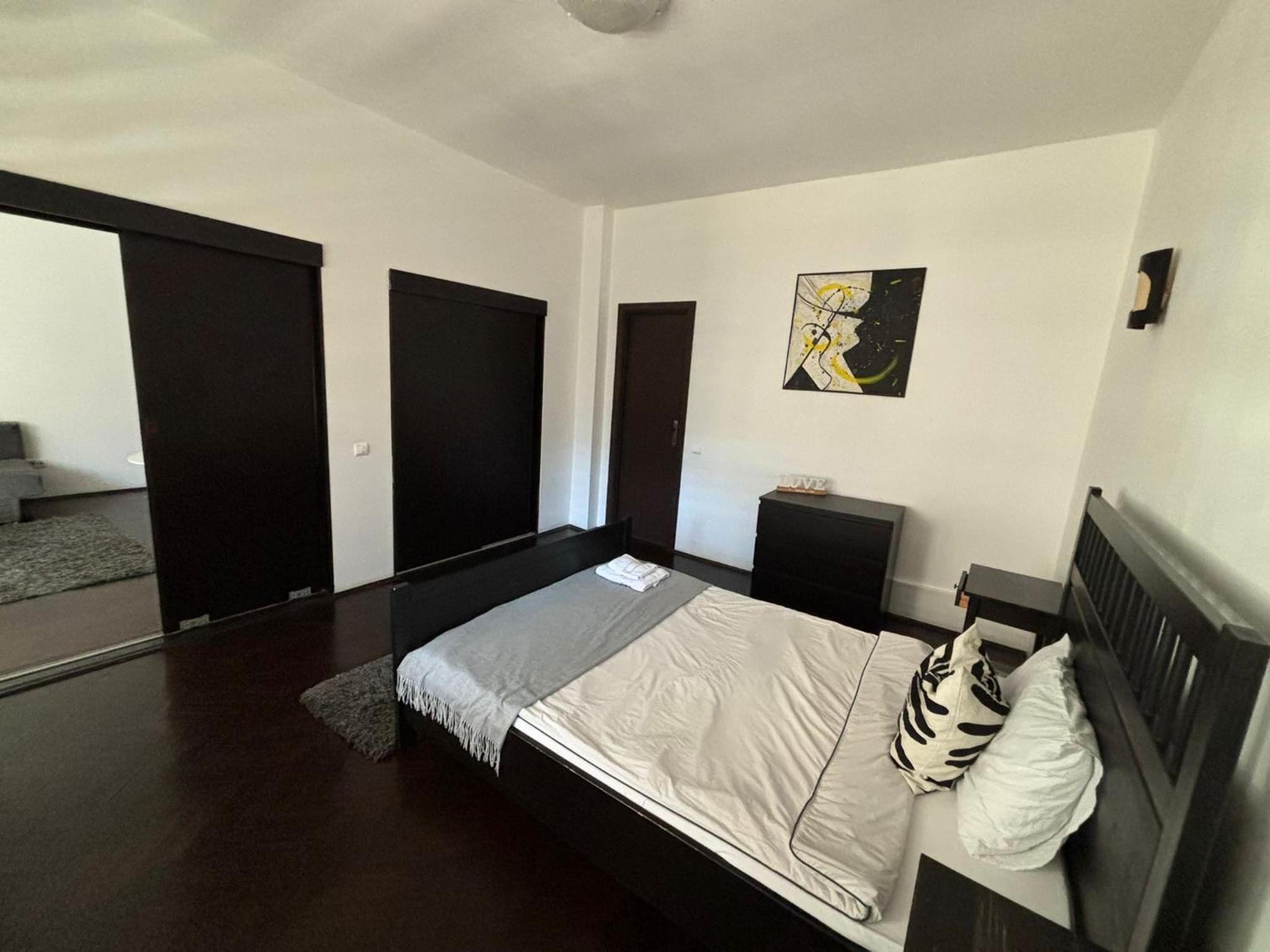 Apartment with Balcony - Photo 13
