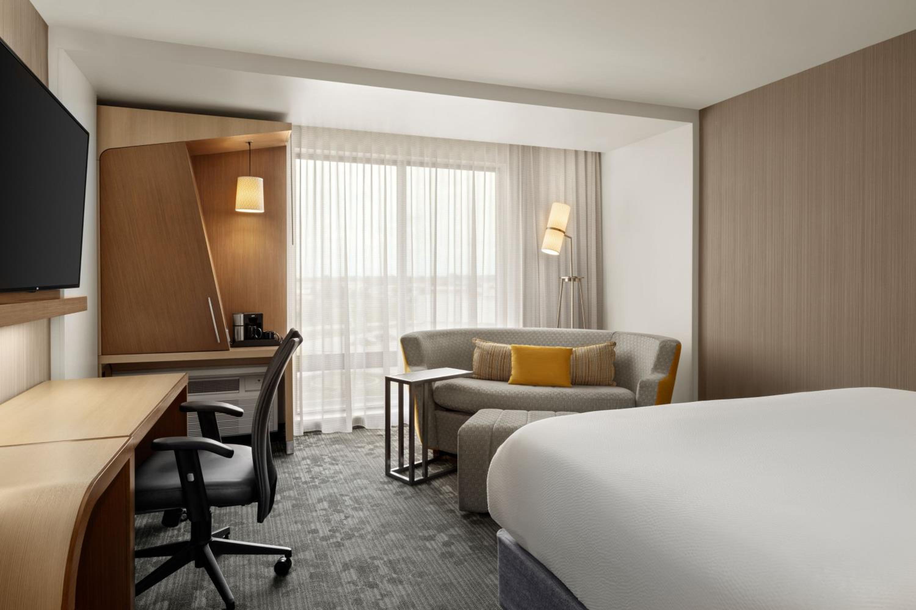 King Room with Sofa Bed