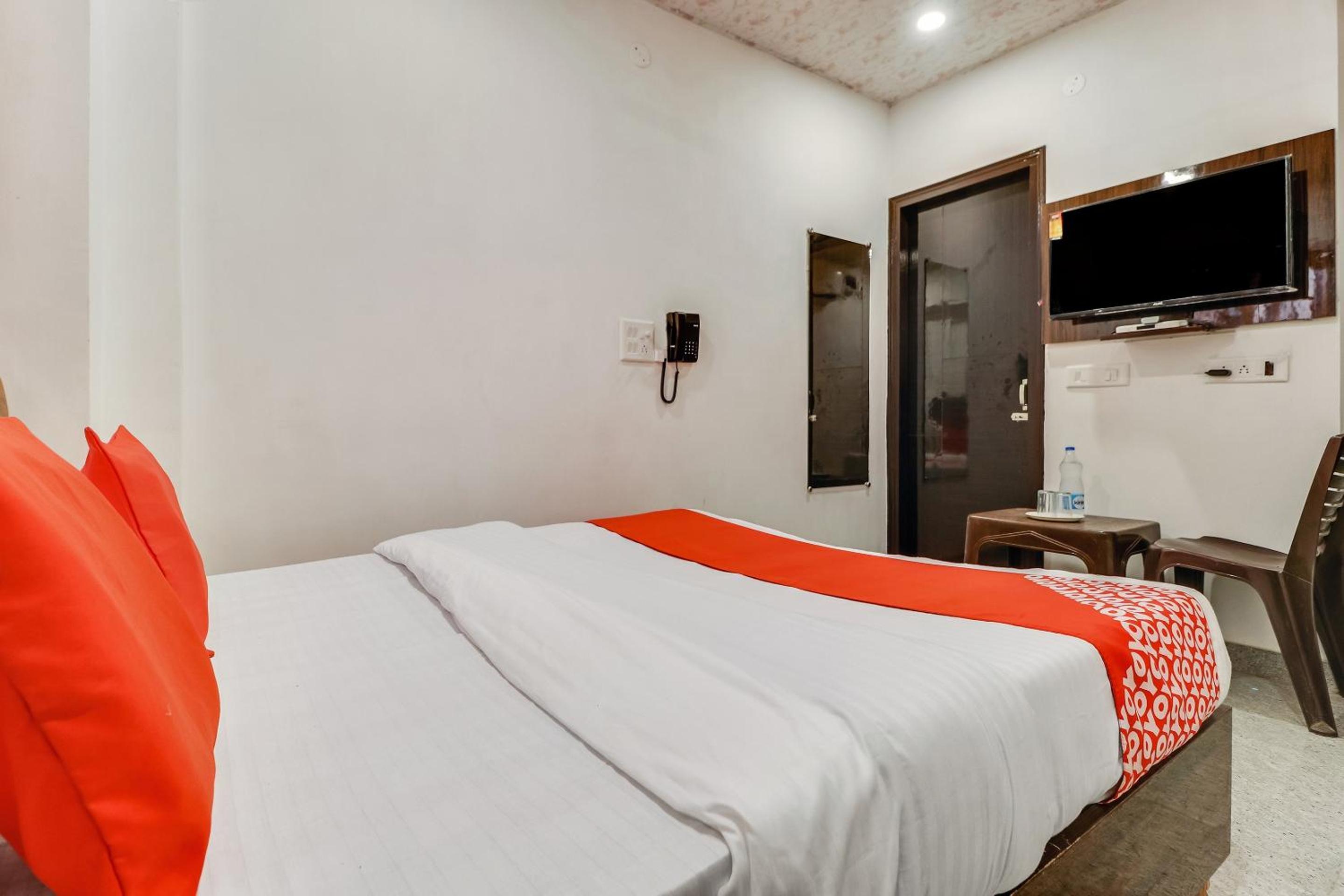 Classic Triple Room - Photo 14
