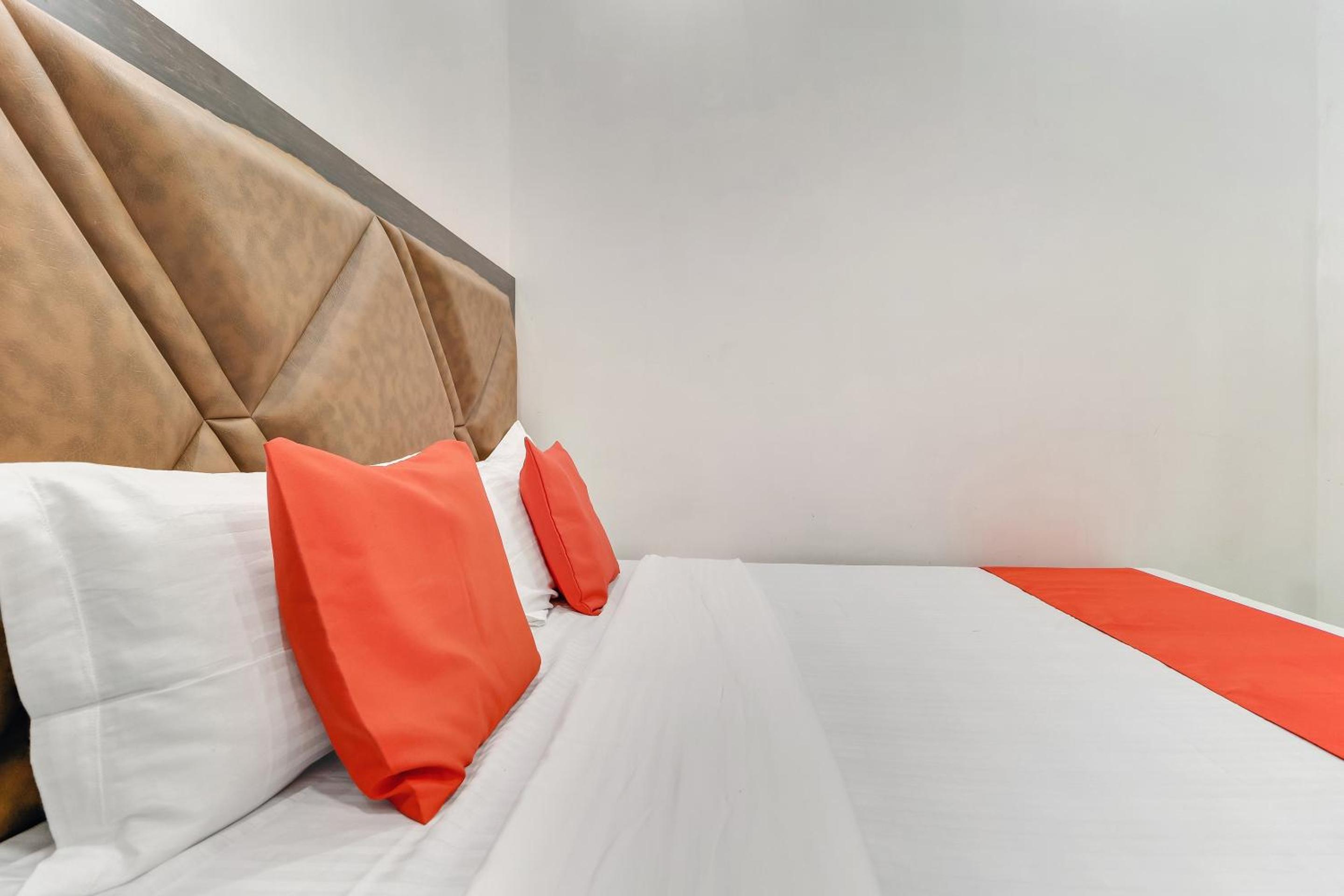 Classic Triple Room - Photo 1