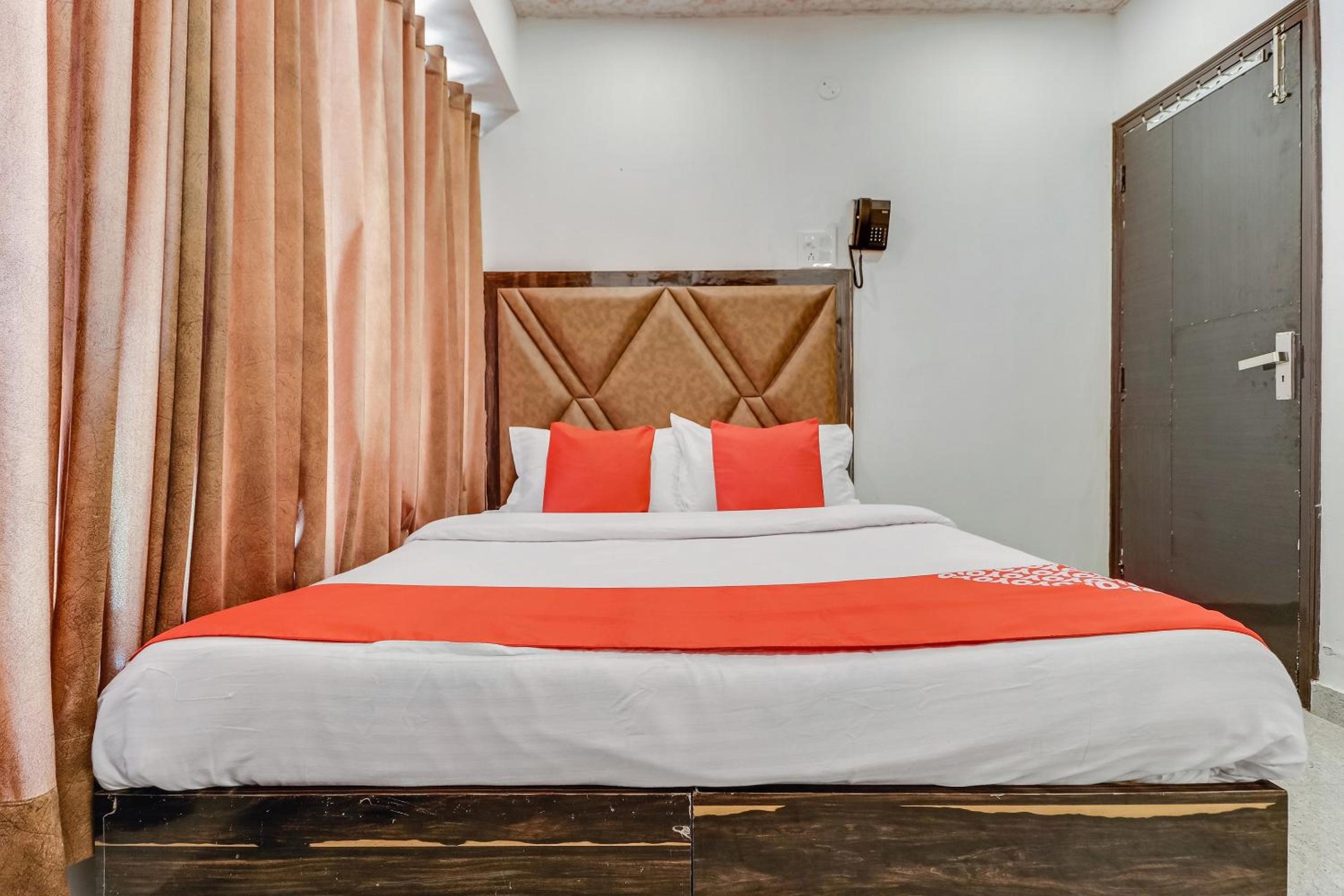 Classic Triple Room - Photo 6