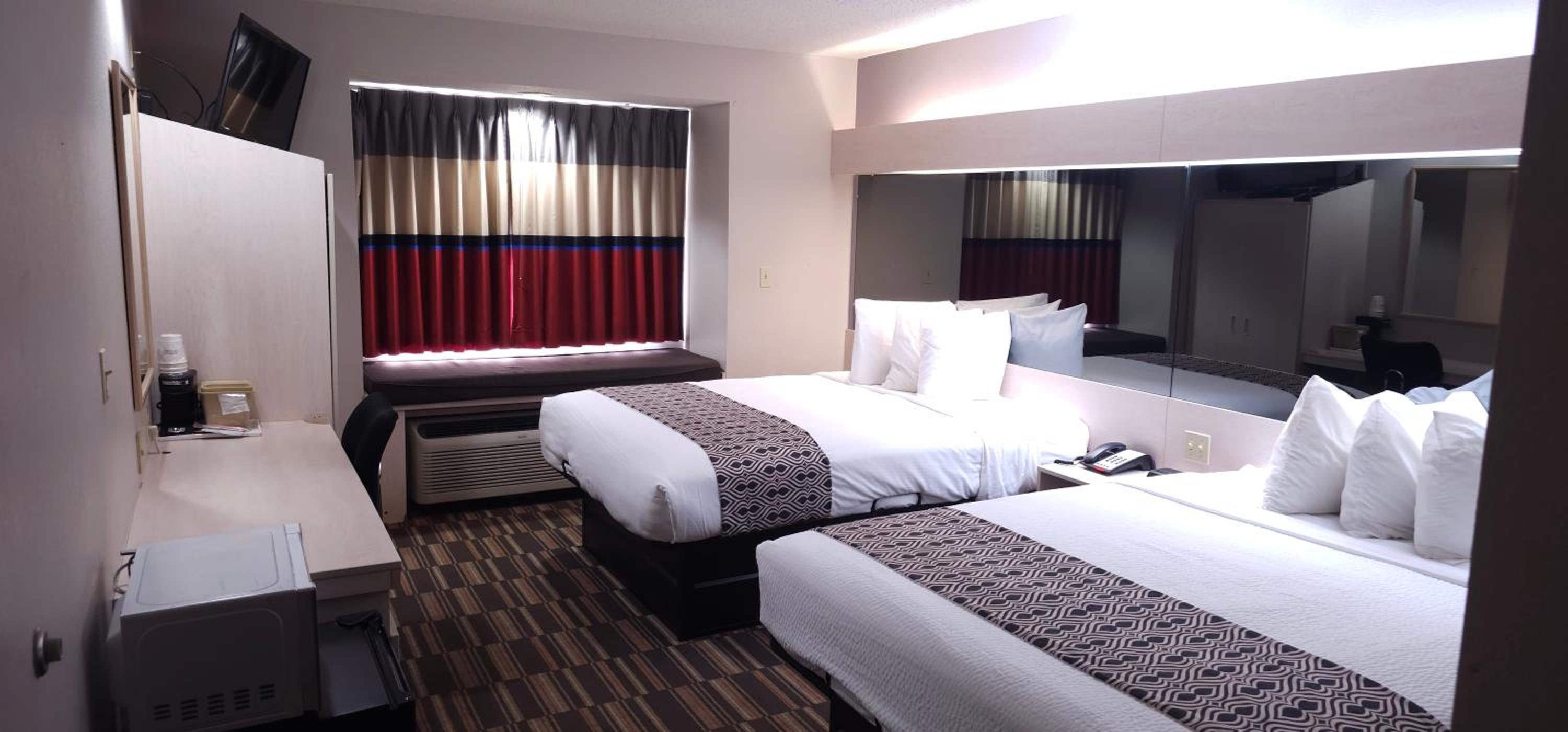 Queen Room with Two Queen Beds - Non-Smoking