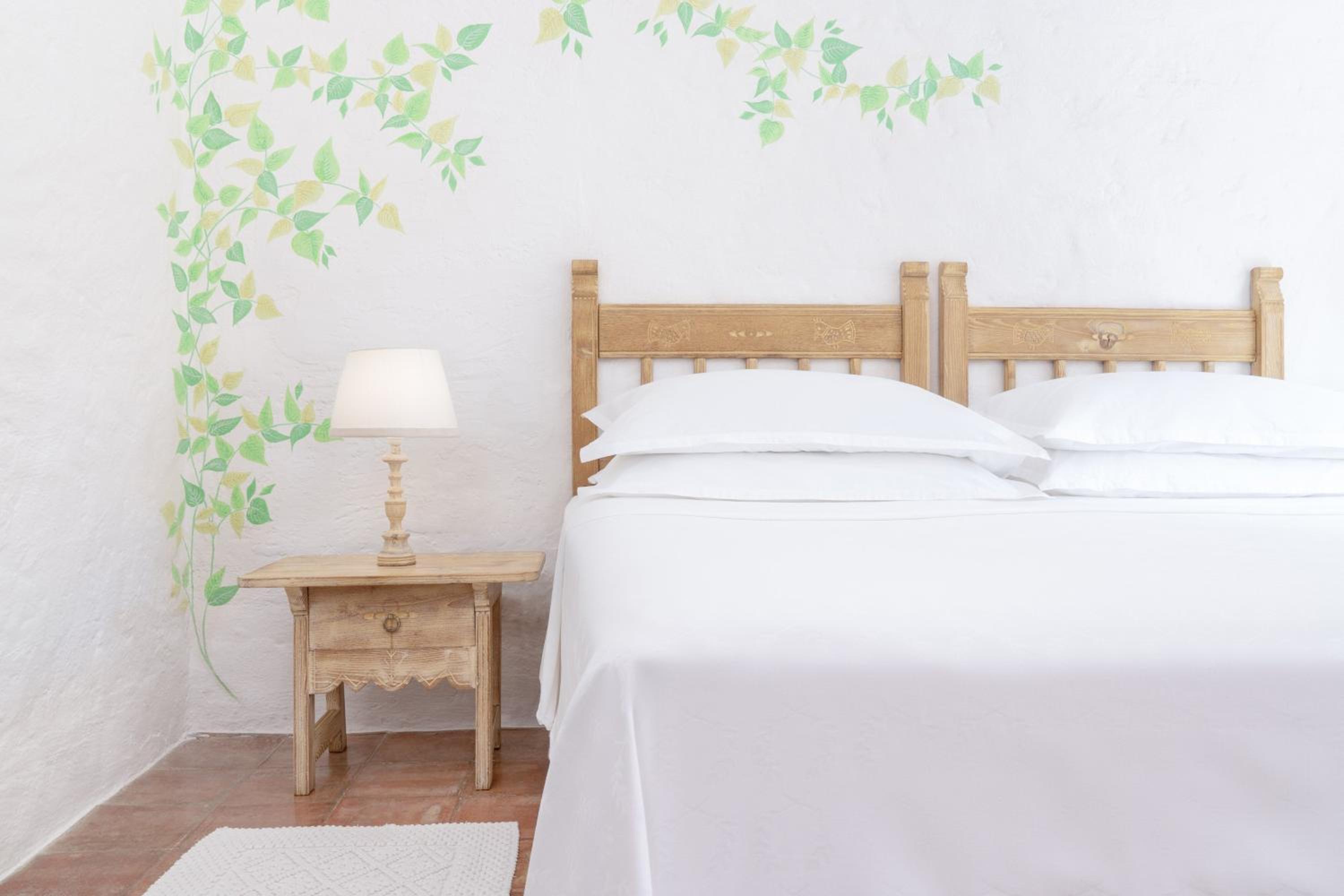 Classic Double Room, king size bed, inner view - Photo 3