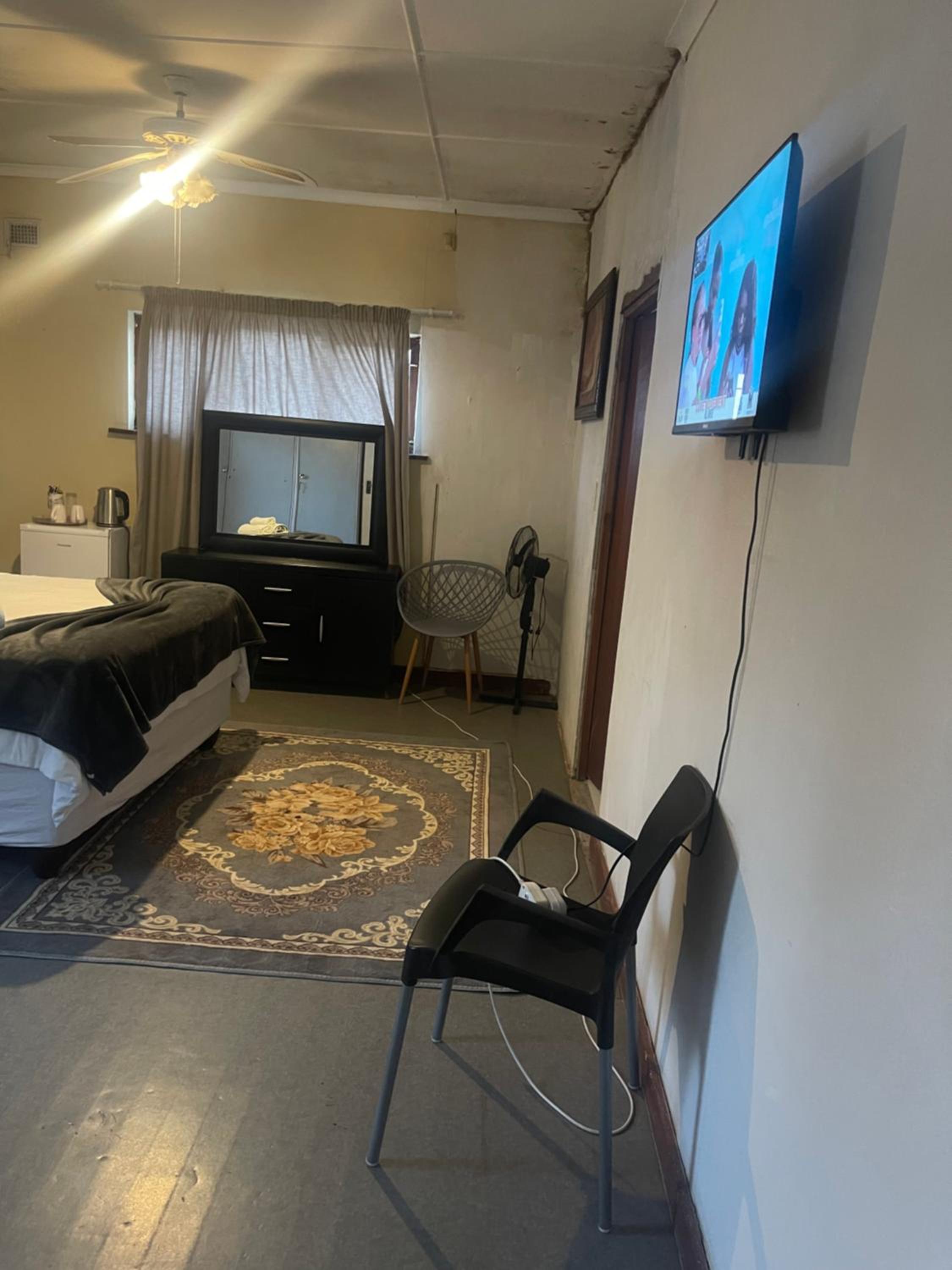 Superior Double or Twin Room - Photo 4