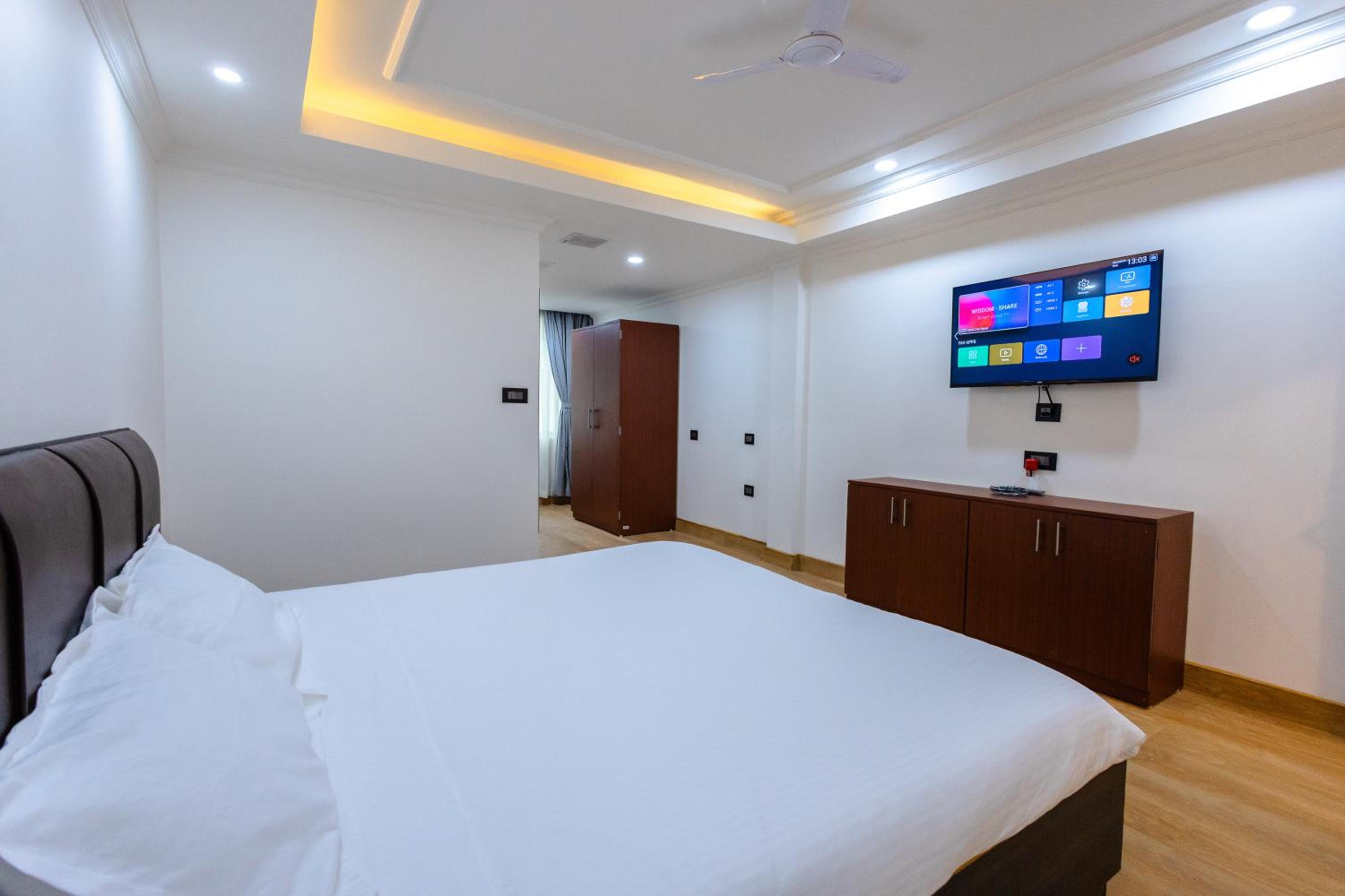 Deluxe Double Room With Shower photo 3