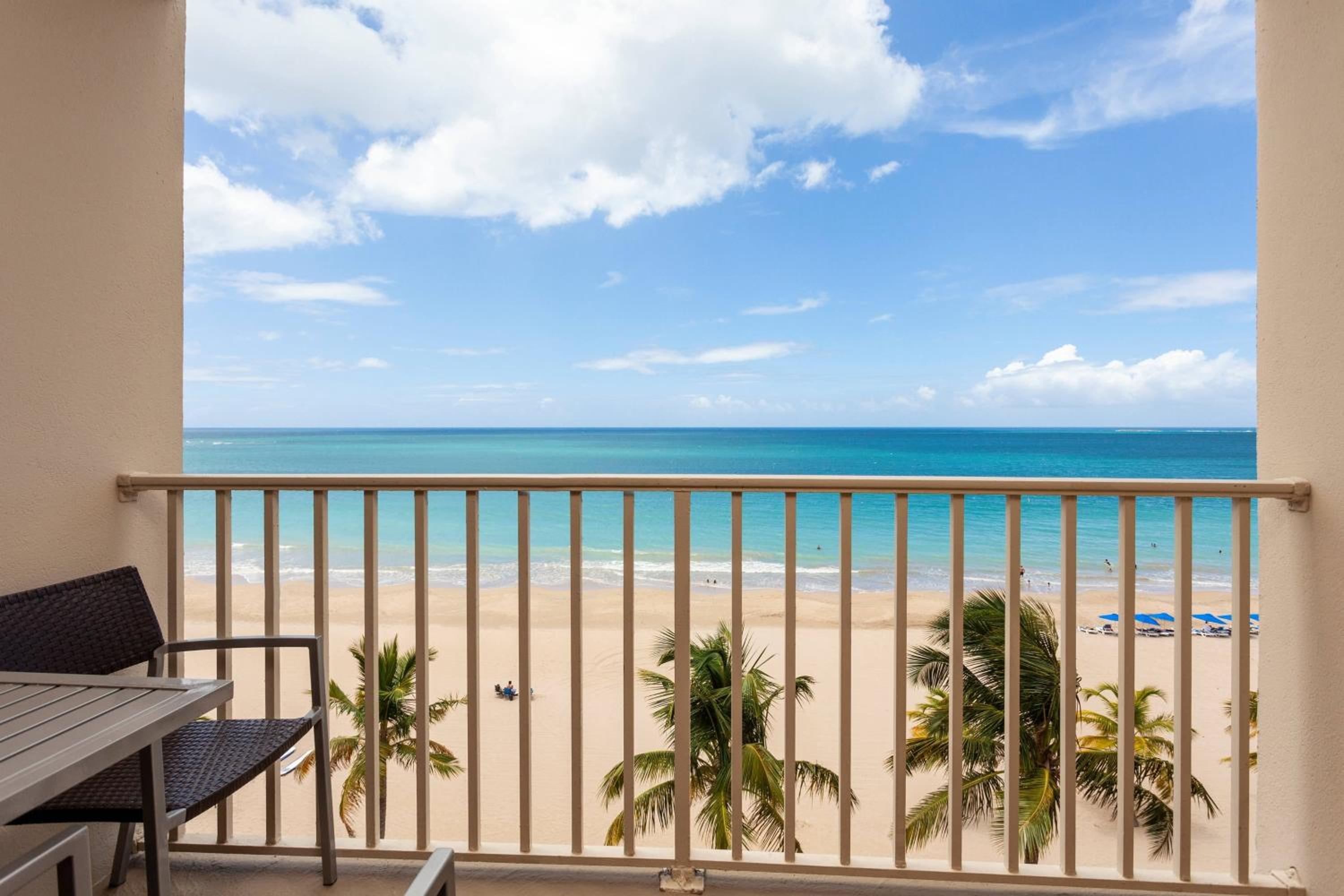 Oceanfront 2 Queens Room, Balcony - Photo 6
