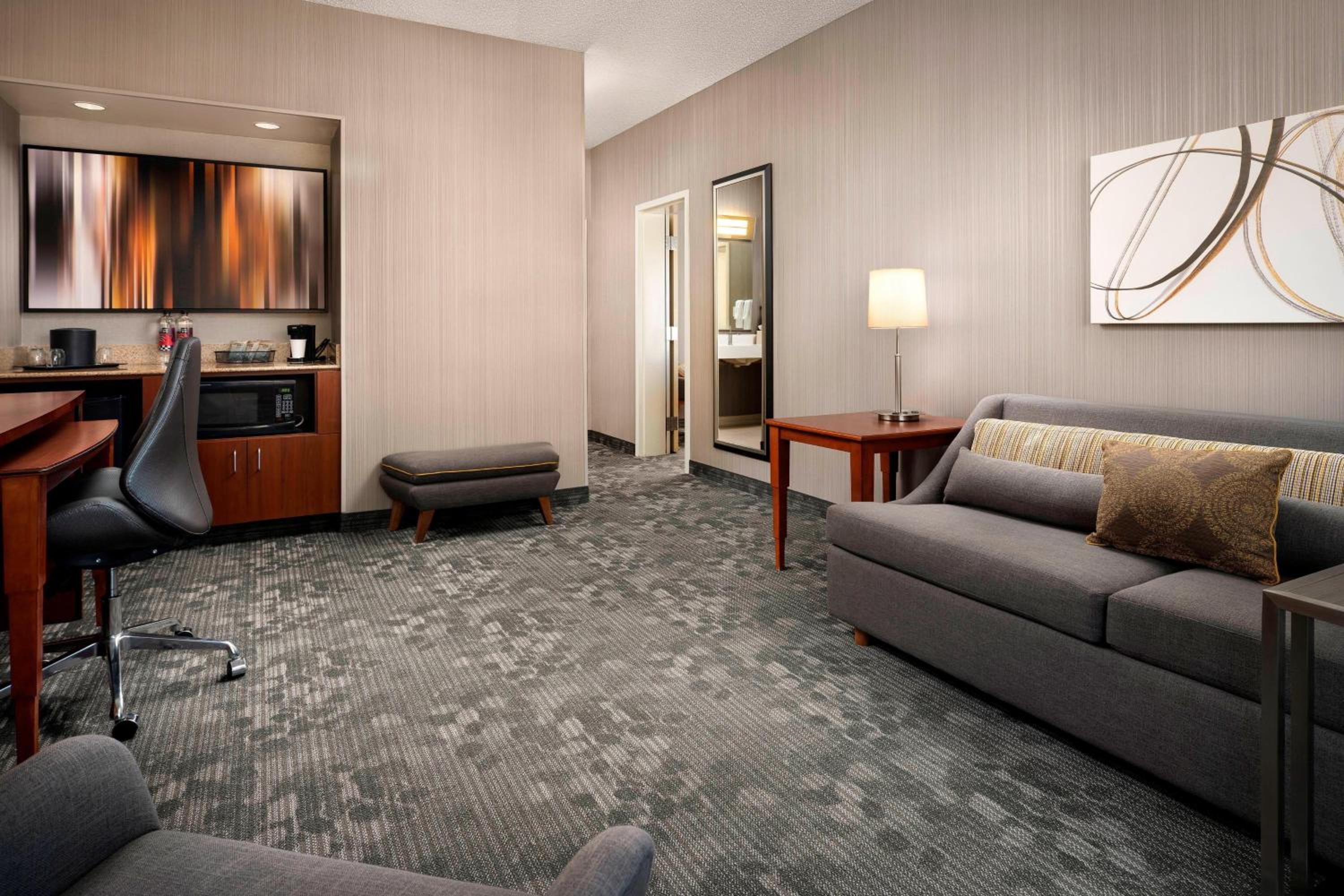 One-Bedroom King Suite - Photo 1