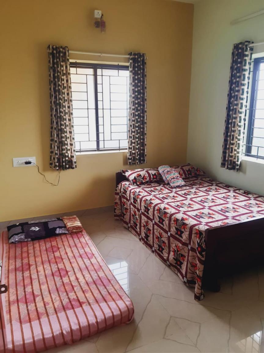 Two-Bedroom House photo 3
