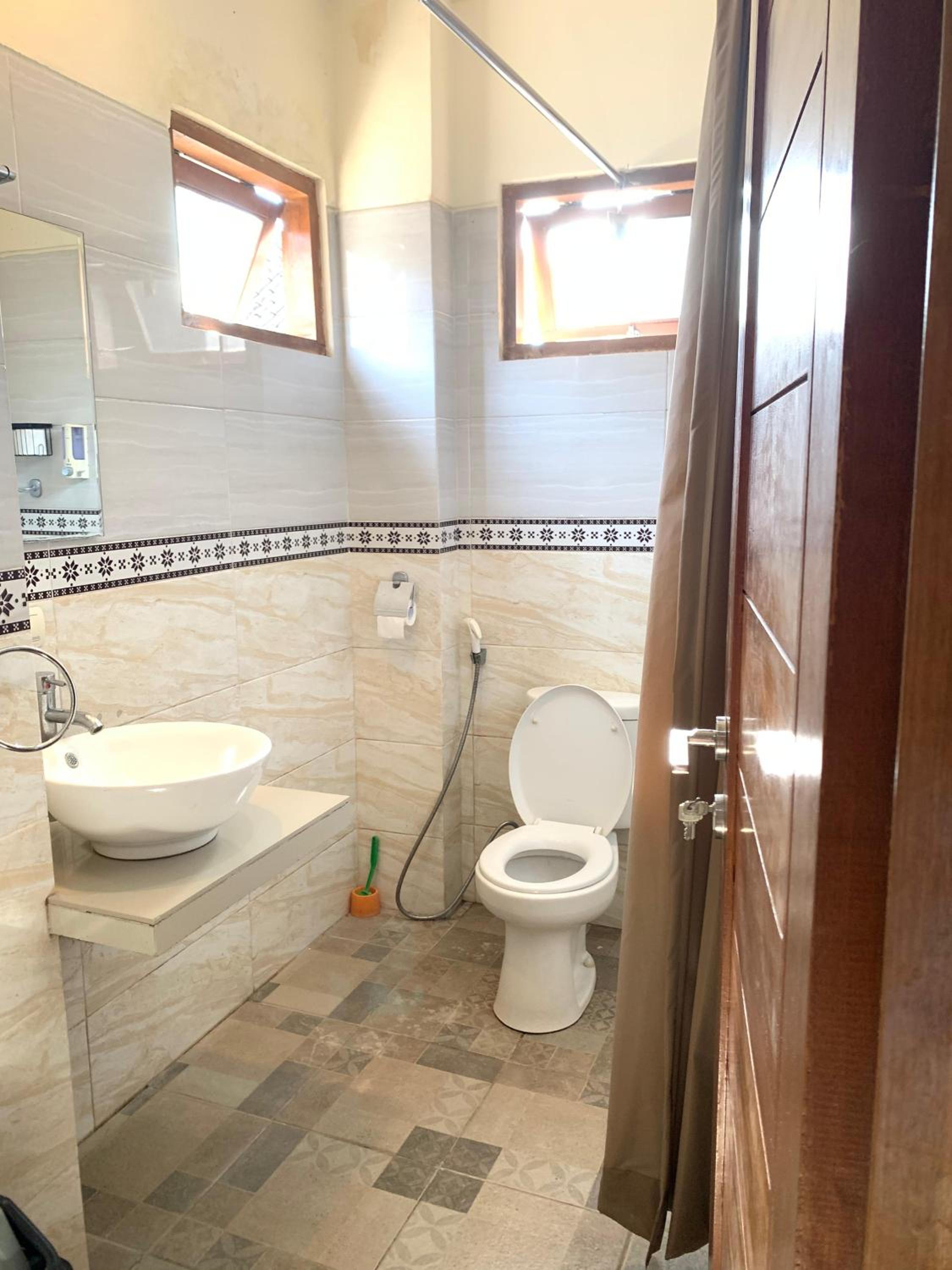 Budget Double Room - Photo 27