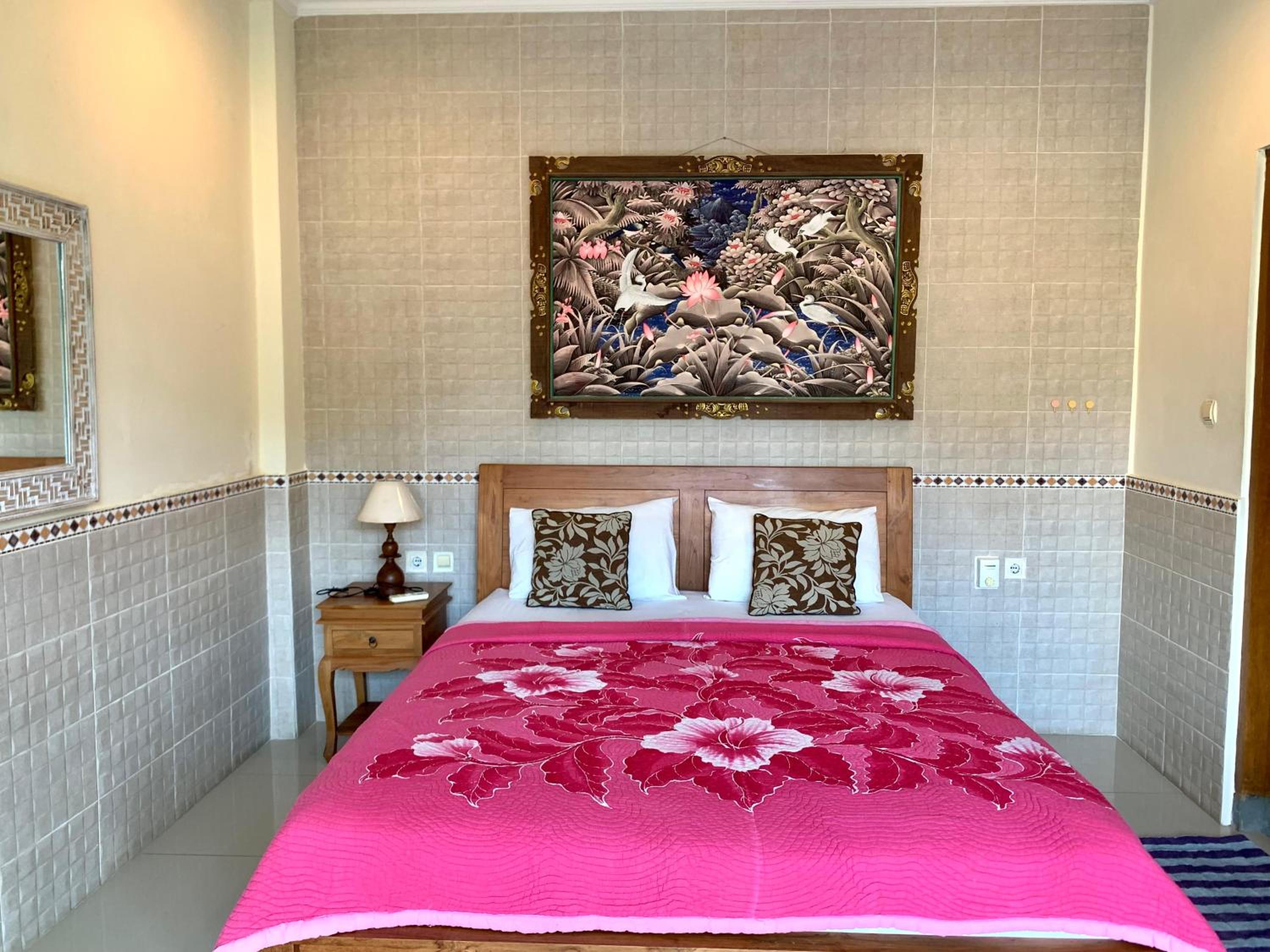 Budget Double Room - Photo 21