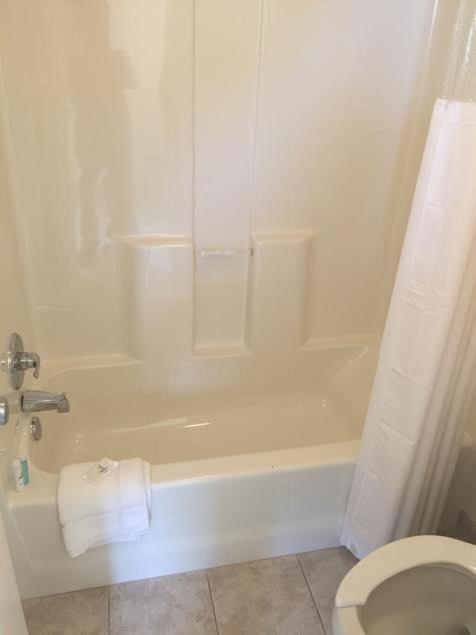 Deluxe King Suite - Photo 3