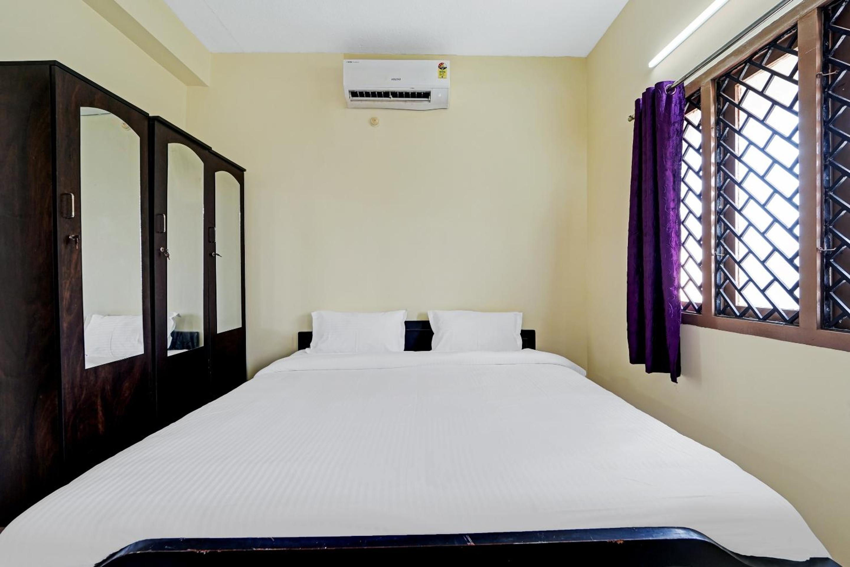 Standard Double Room - Photo 6