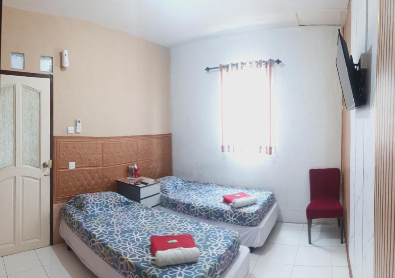 Standard Twin Room photo 2