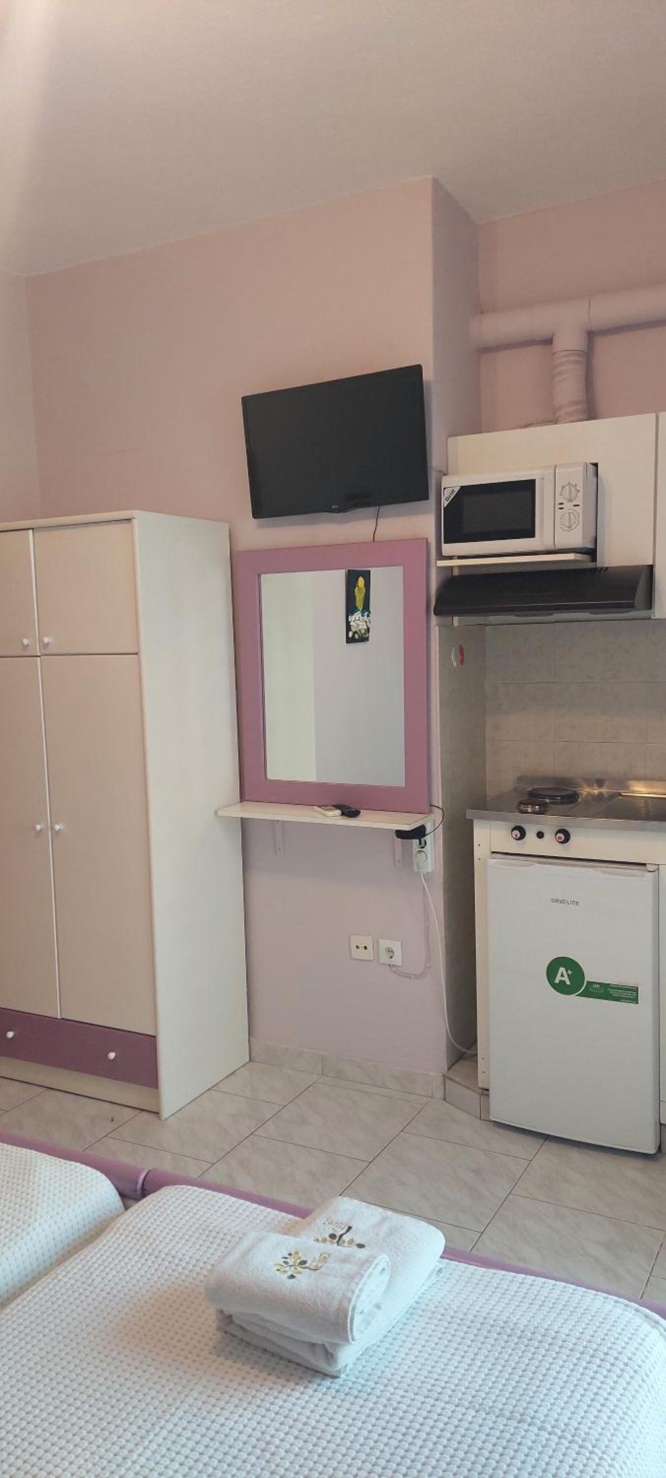 Twin Studio with Side Sea View photo 3