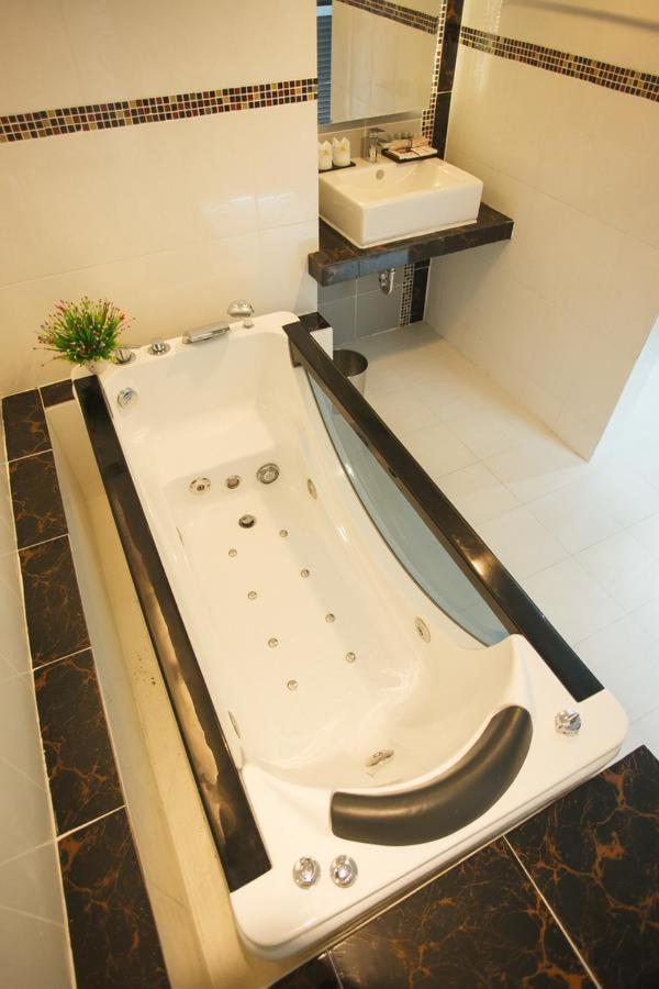 Double Room - Photo 2
