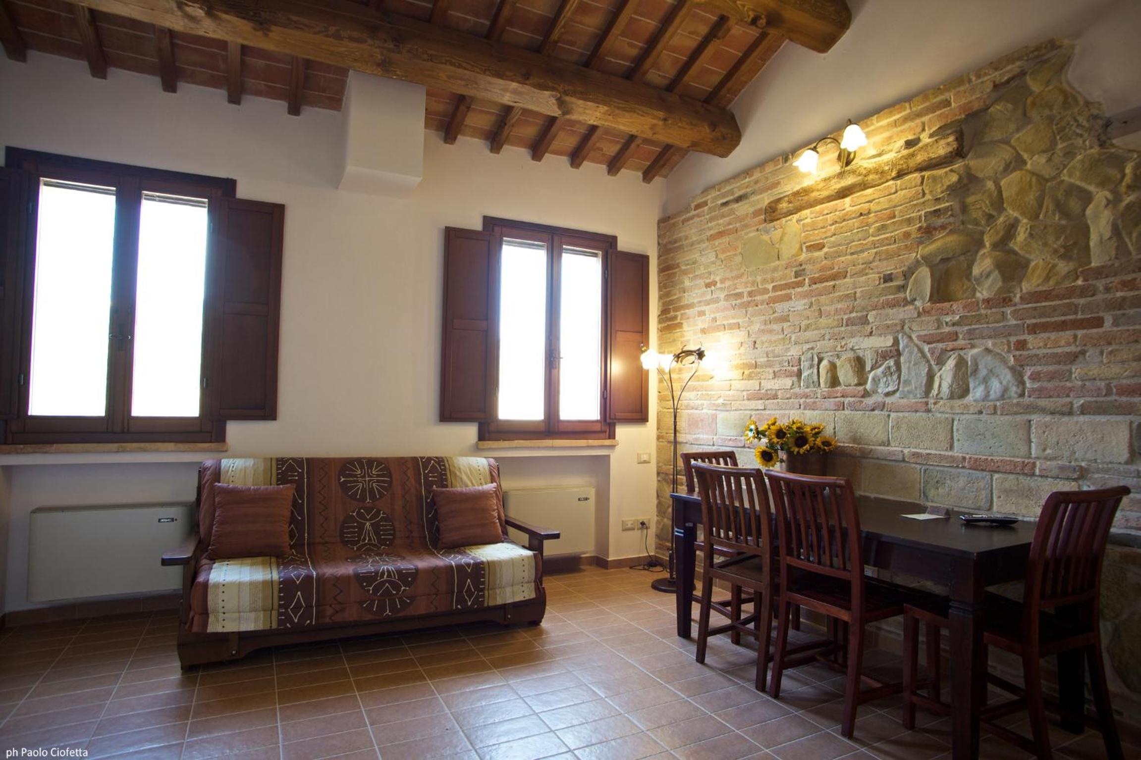 One-Bedroom Suite - Disability Access photo 2