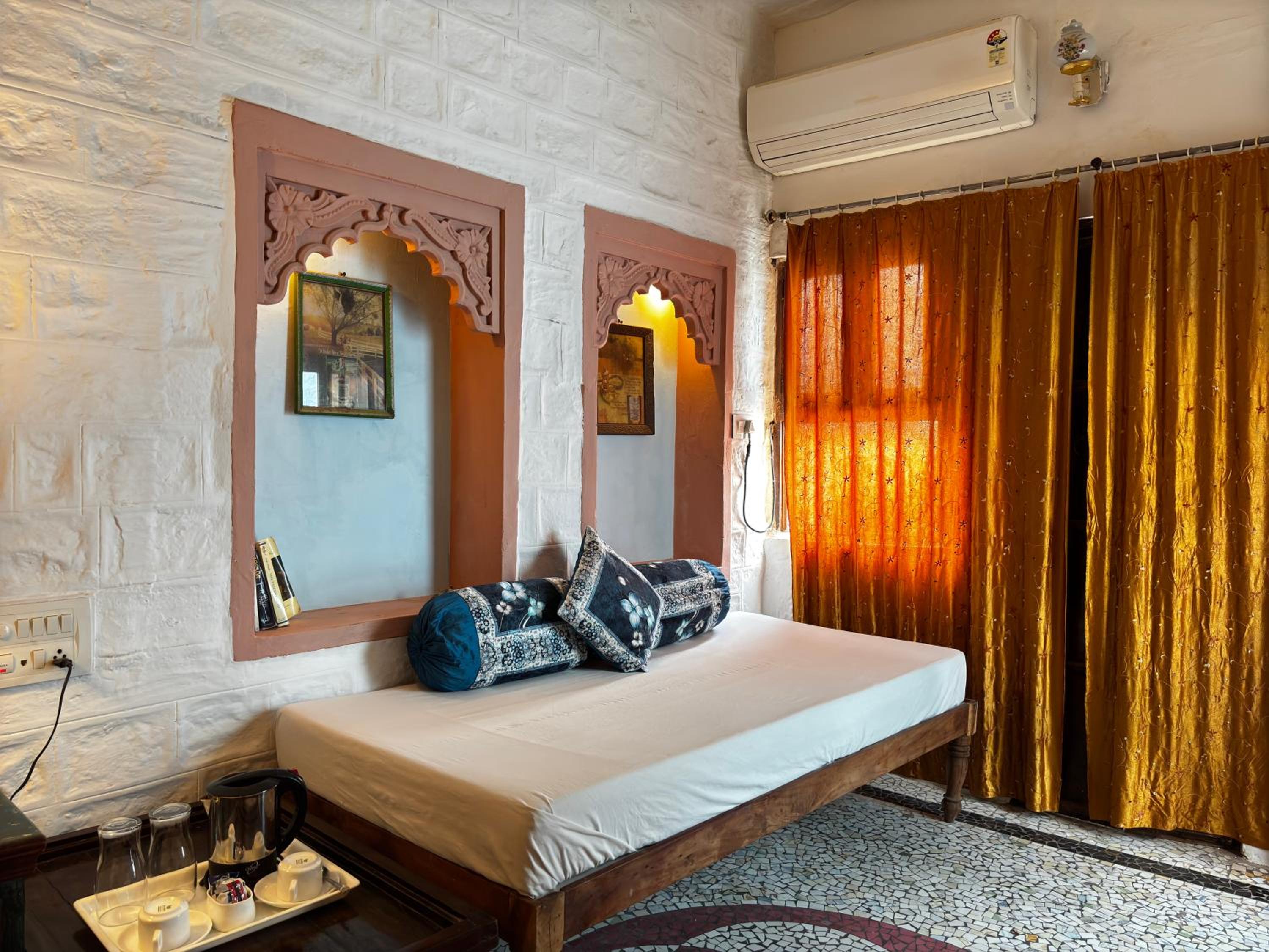 Shahi Suite photo 2