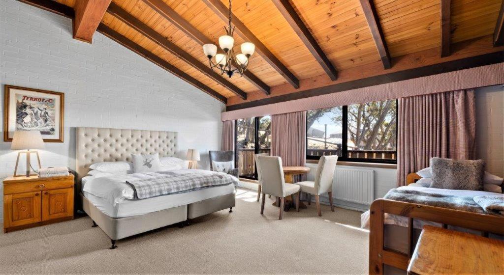 Balcony Room – Quad photo 3