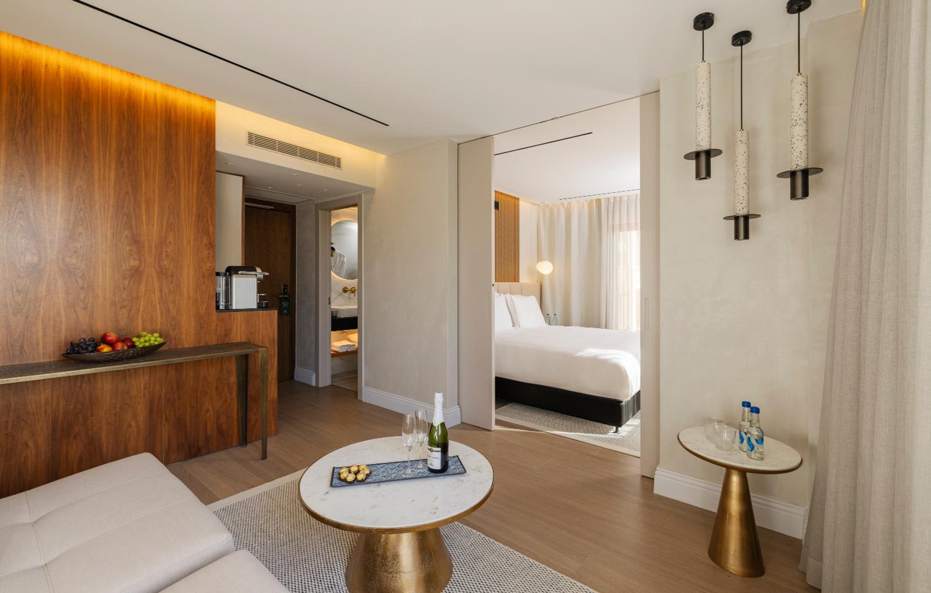 Junior Suite - Partial Sea View