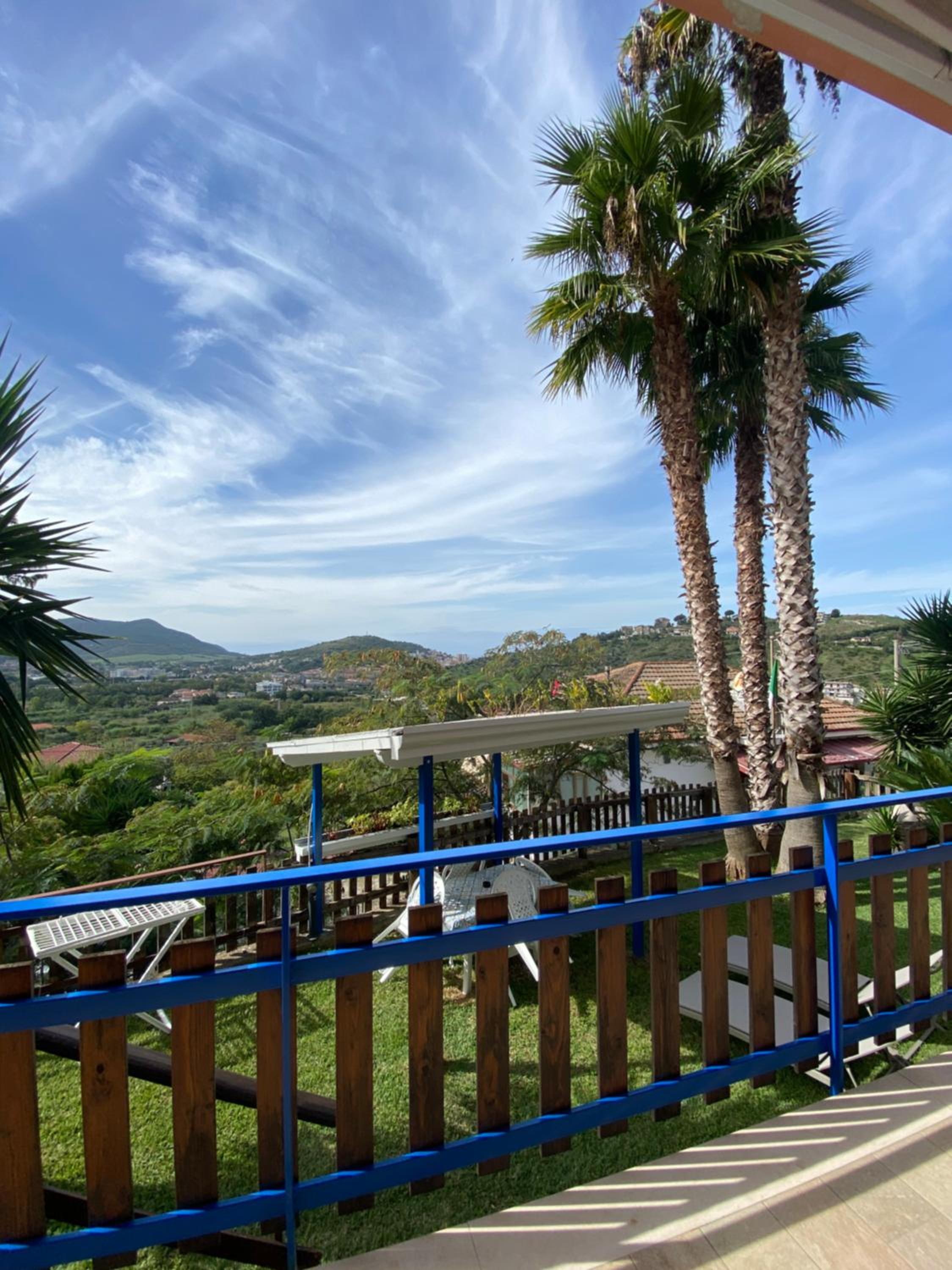 Apartment with Sea View photo 2