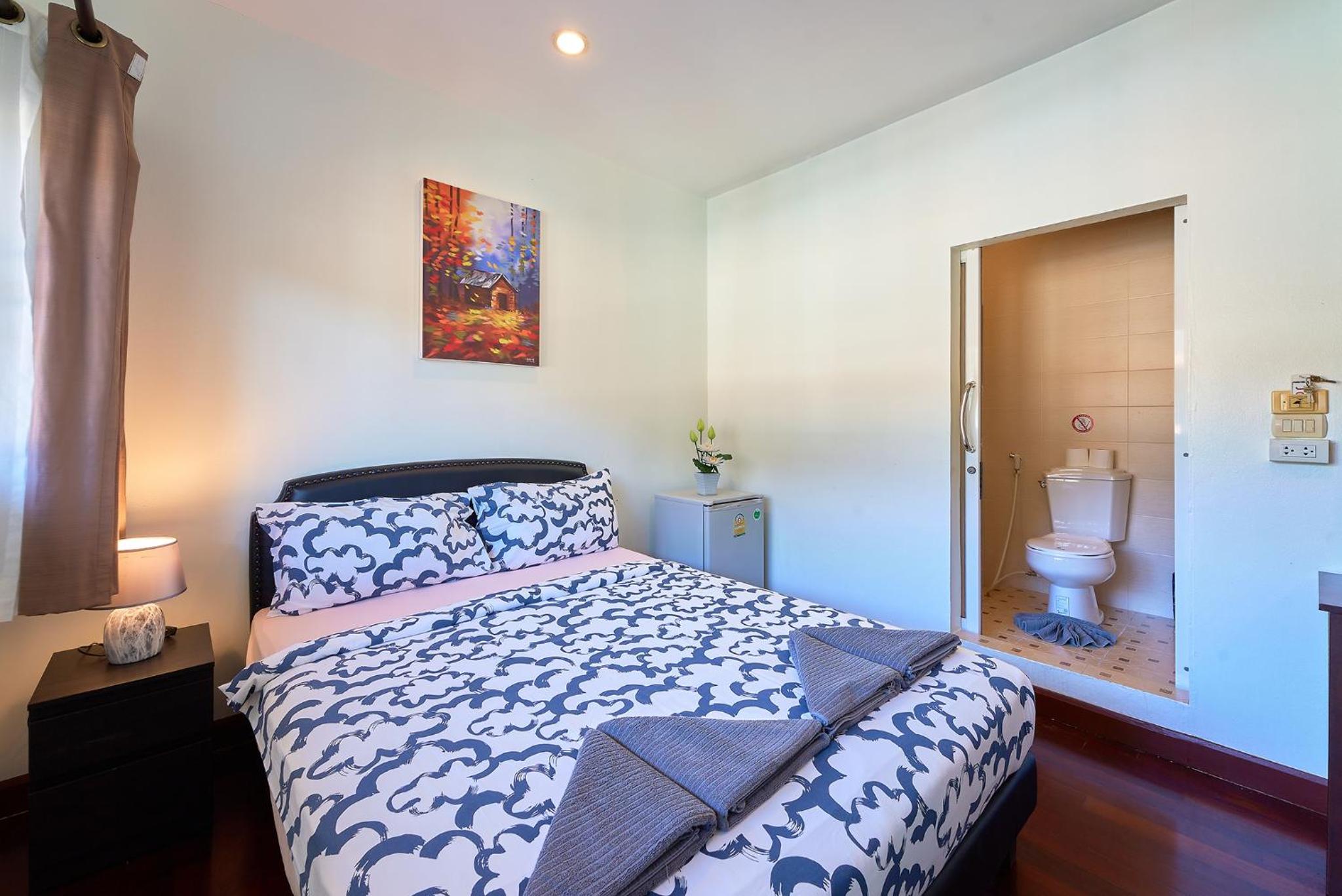 Budget Double Room photo 2