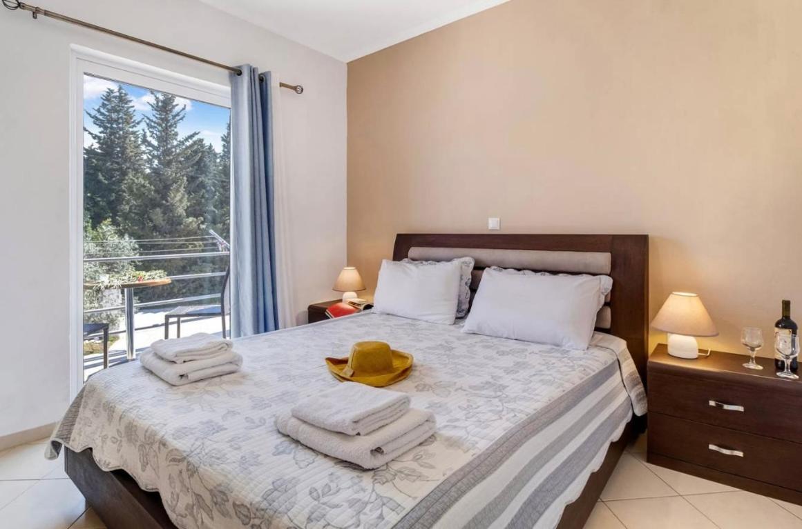 One-Bedroom Deluxe Apartment