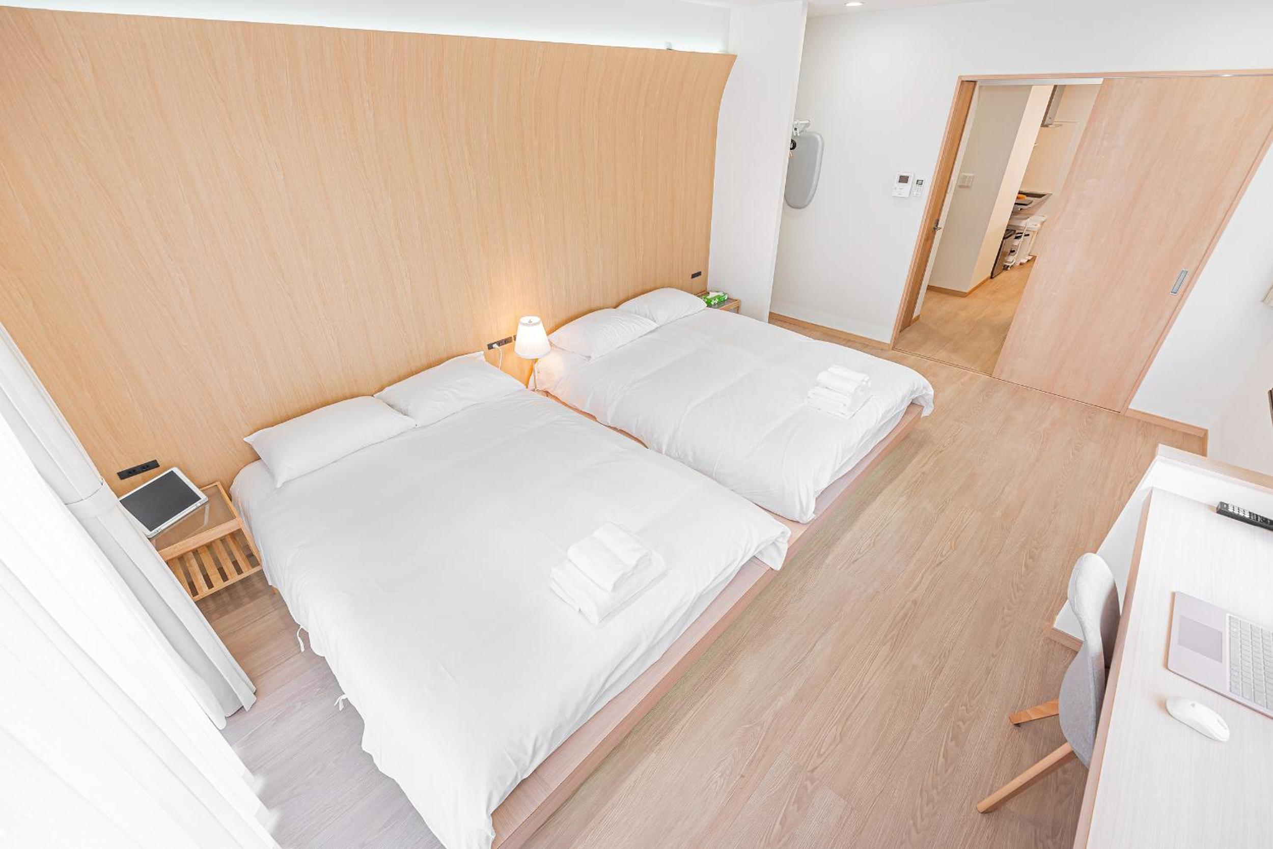 One-Bedroom Apartment photo 3