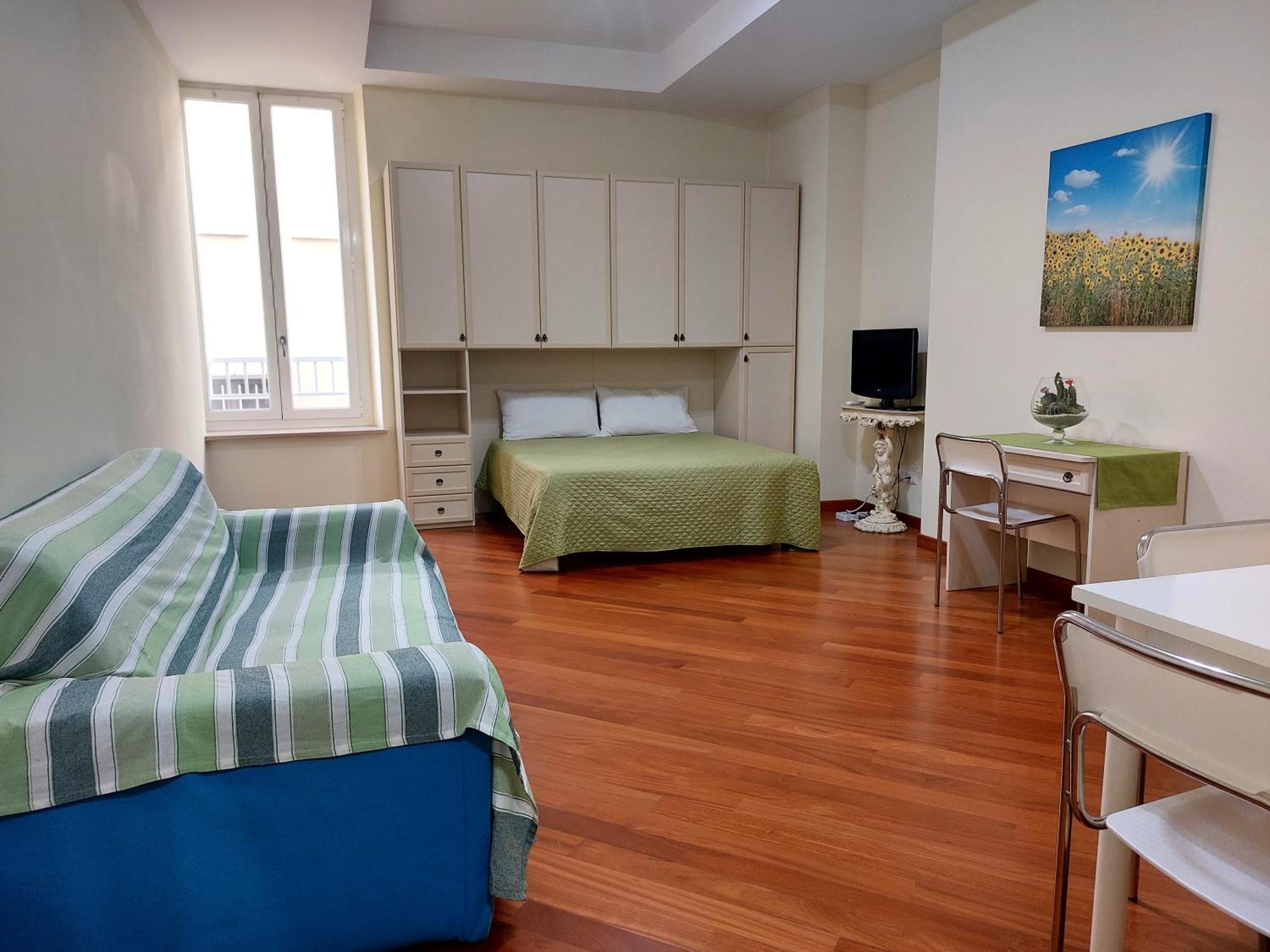 Apartment photo 1