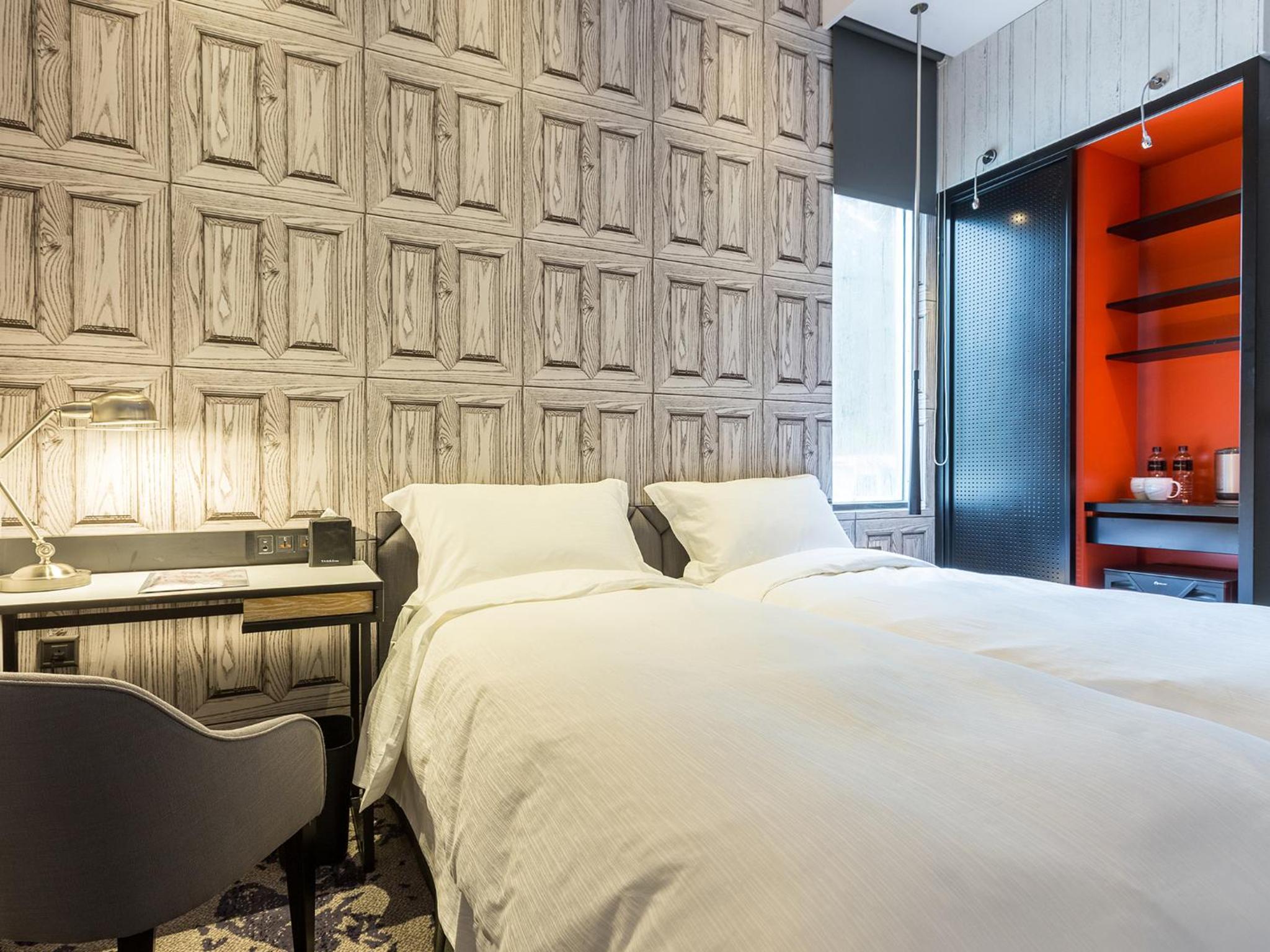 Standard Twin Room photo 2