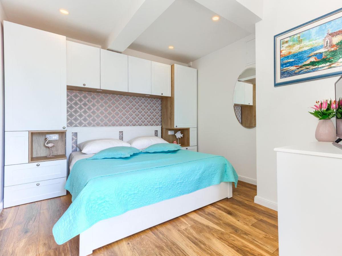 Three-Bedroom Villa photo 1