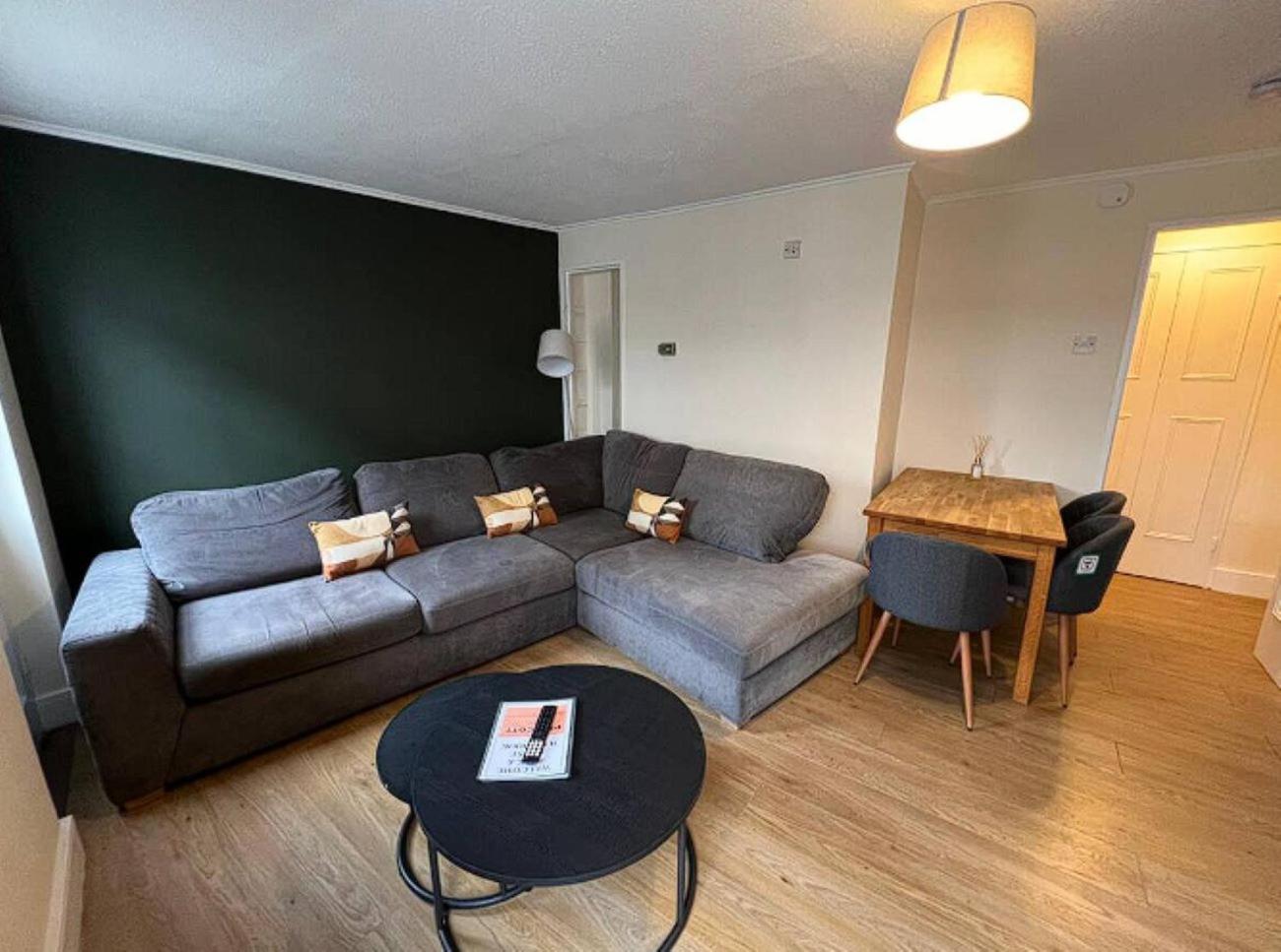 Two-Bedroom Apartment photo 3