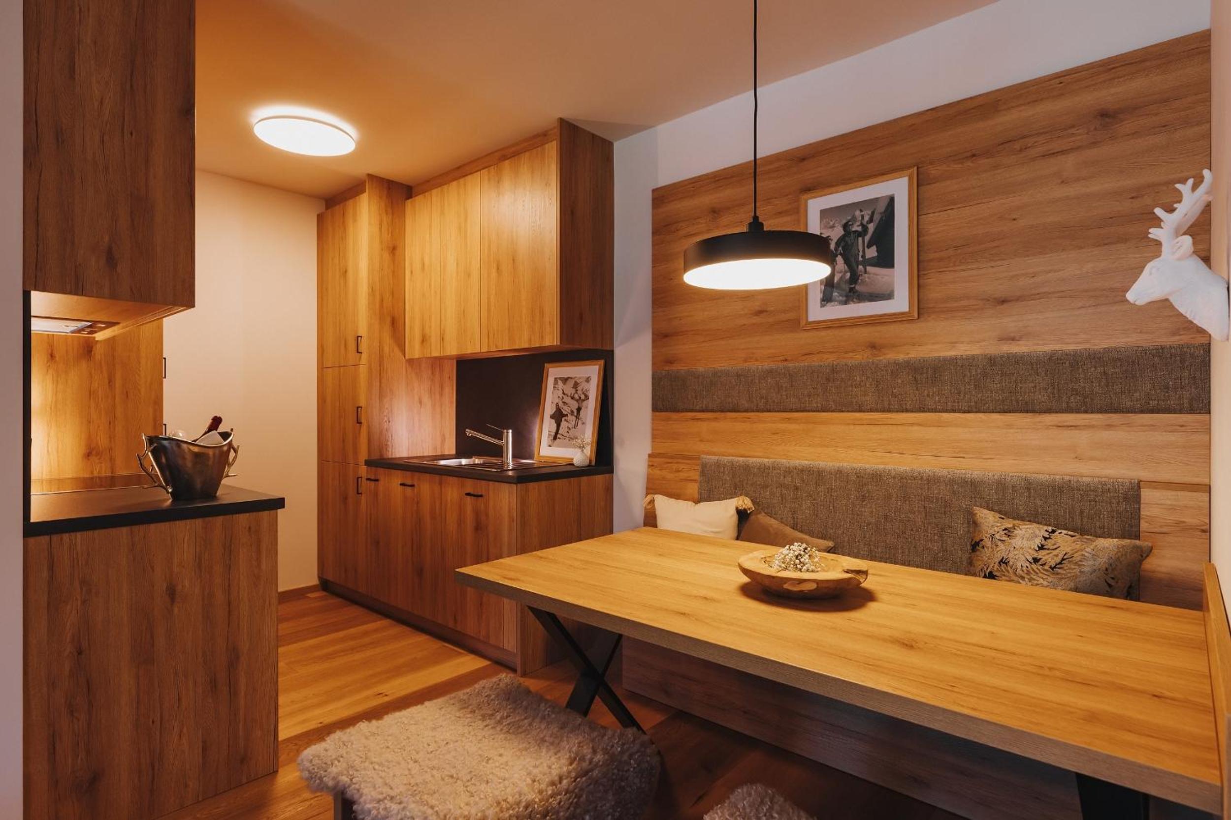 One-Bedroom Apartment with Terrace photo 2